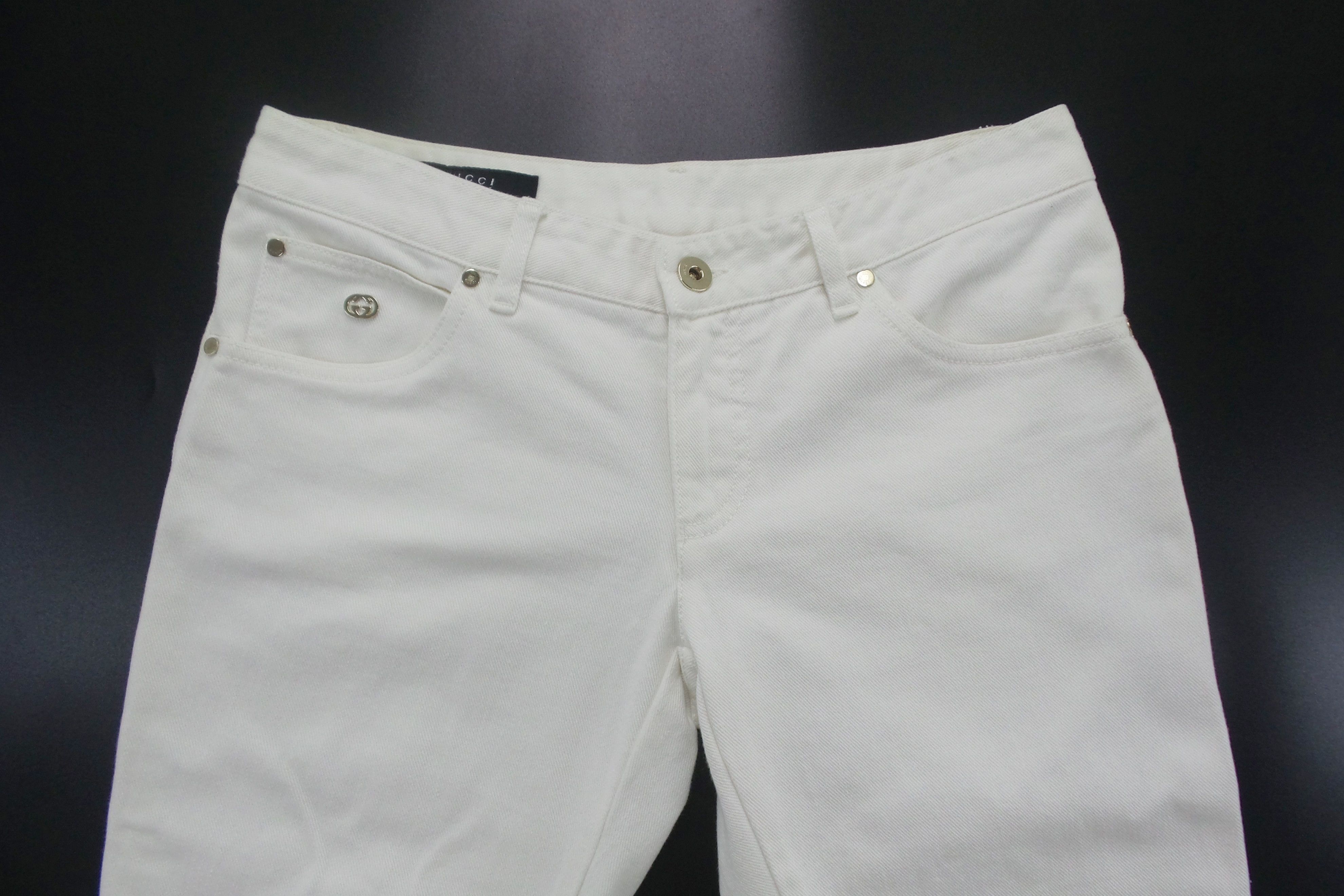 Gucci FOR HER Gucci Italy Plain White Jeans W15xL39 Size 30" / US 8 / IT 44 - 3 Thumbnail