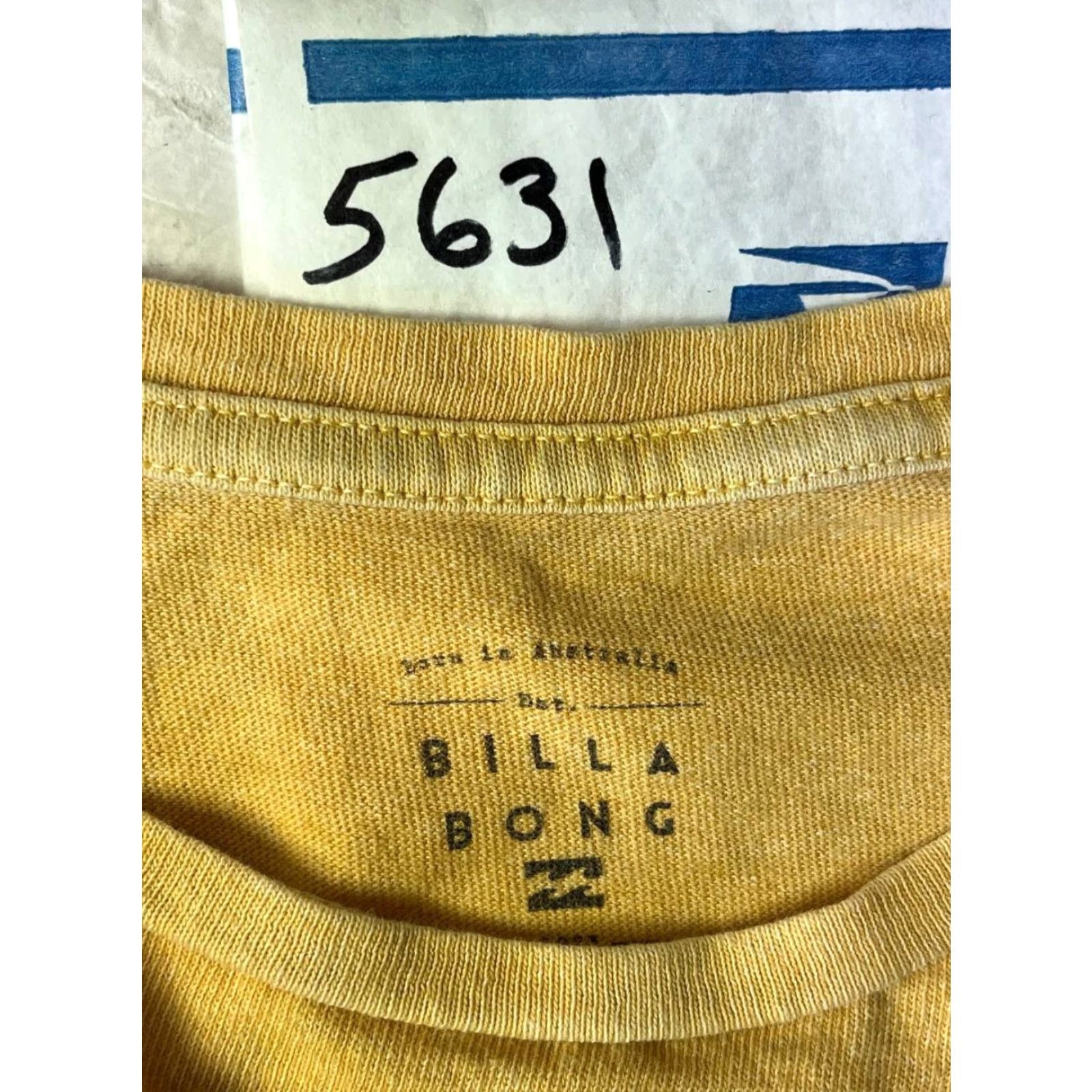 Billabong Vtg Billabong Dreamland Mindnight Sun Graphic Print T-Shirt Yellow Men's Size S Size US S / EU 44-46 / 1 - 8 Thumbnail