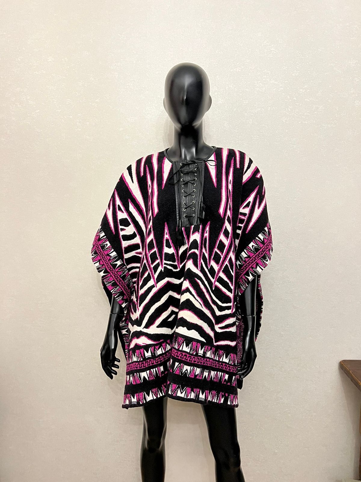 Emilio Pucci Emilio Pucci Size S / US 4 / IT 40 - 1 Thumbnail