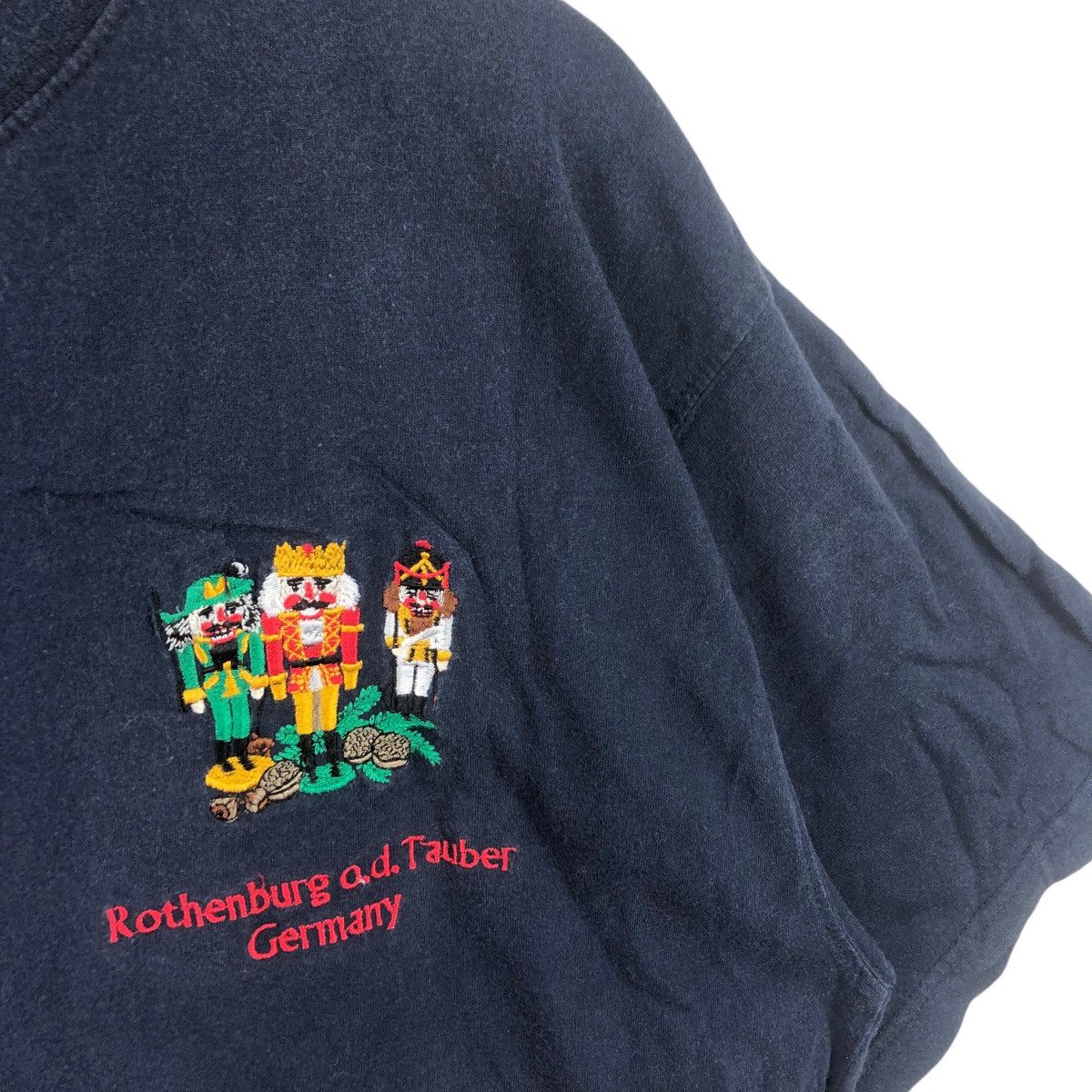 Vintage Vintage ROTHENBURG TAUBER GERMANY Embroidered Tee Shirt Top Size US L / EU 52-54 / 3 - 3 Thumbnail