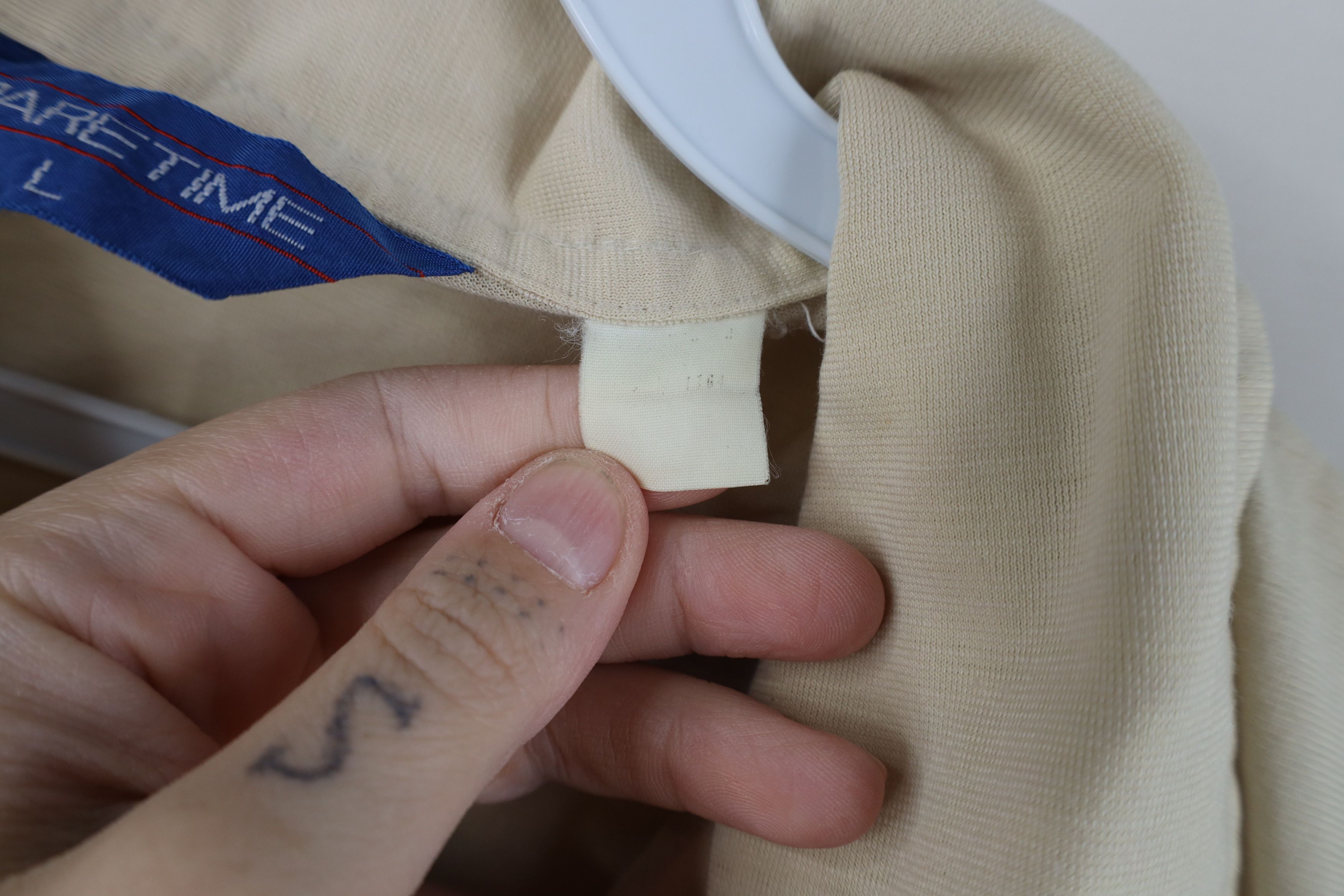 Vintage Vintage 70s Streetwear Knit Collared Golf Polo Shirt Beige Size US L / EU 52-54 / 3 - 10 Thumbnail