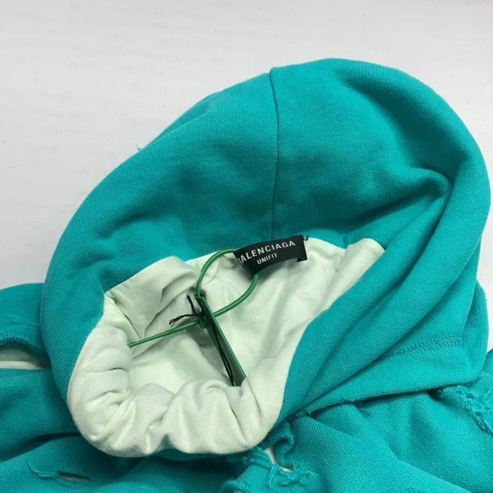 Balenciaga Balenciaga Distressed Logo Hoodie in Light Blue 0079-2507 Size US M / EU 48-50 / 2 - 7 Thumbnail
