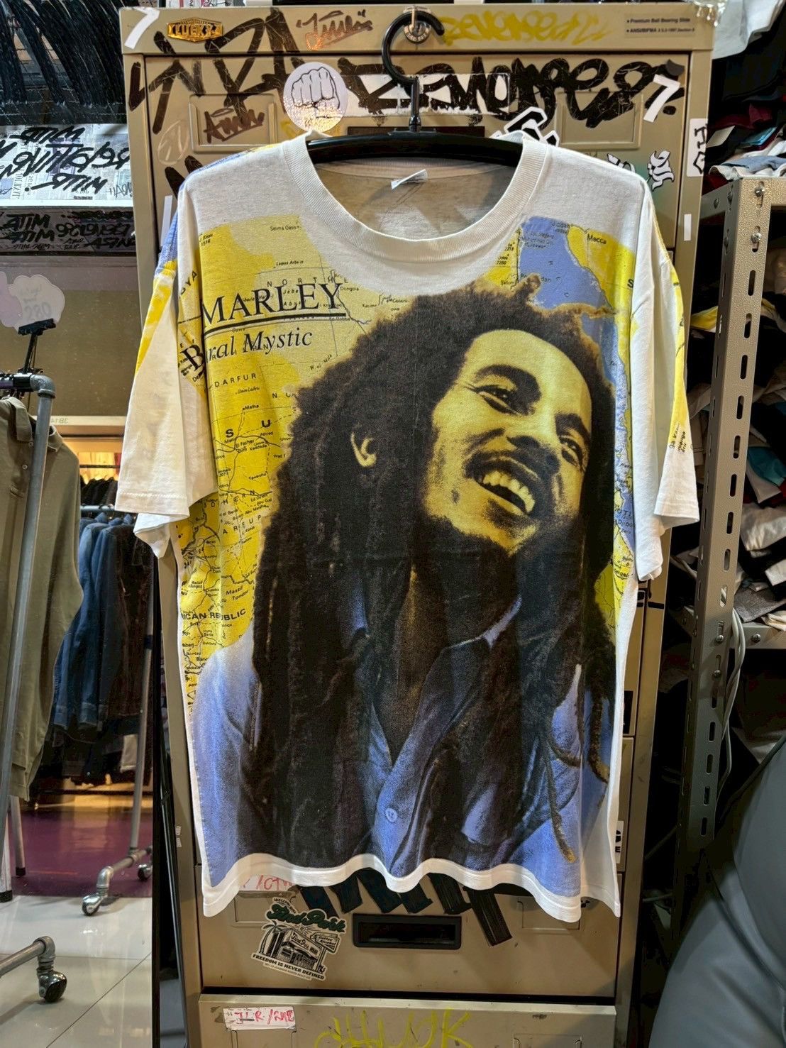 Bob Marley Vintage Bob Marley T shirt Size US XL / EU 56 / 4 - 1 Thumbnail