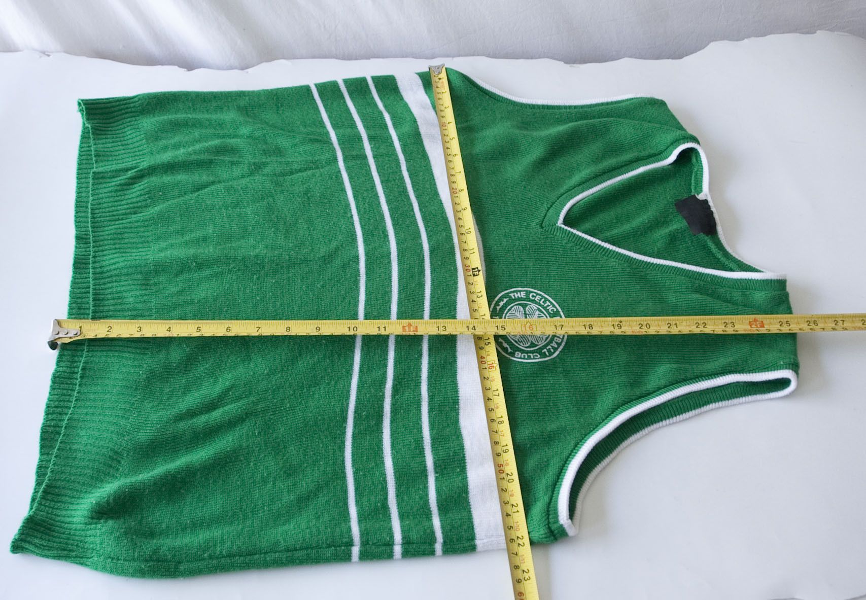Other The Celtic FC Sweater Vest Football Scotland Size L Green Size US L / EU 52-54 / 3 - 4 Thumbnail