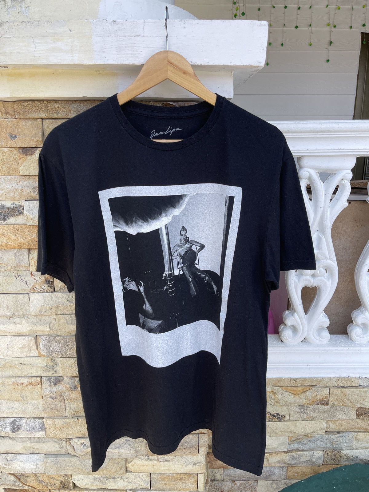 Band Tees Rare🔥Dua Lipa Future Nostalgia World Tour T-Shirt Size US L / EU 52-54 / 3 - 1 Thumbnail