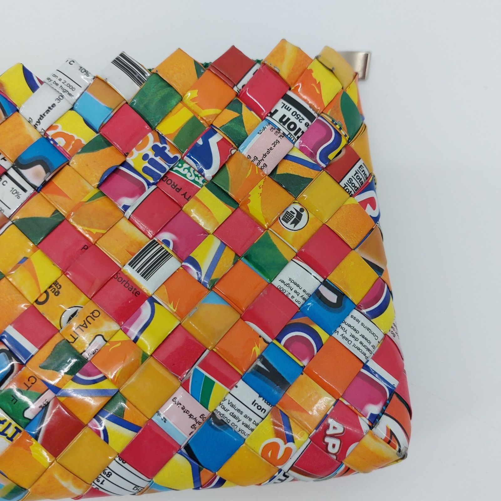 Handmade Handmade Recycled Woven Zip Purse Clutch Gum Candy Wrapper Size ONE SIZE - 12 Thumbnail