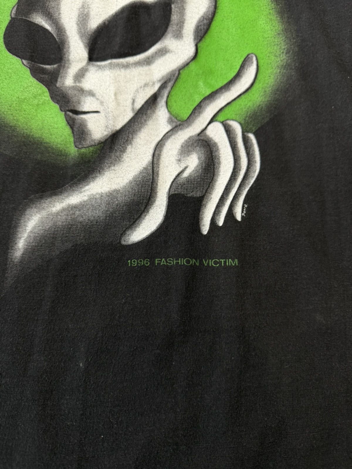 Vintage Vintage ALIEN MOODS 90s FLUORESCENT PRINT SINGLE STITCH TEE Size US L / EU 52-54 / 3 - 23 Thumbnail
