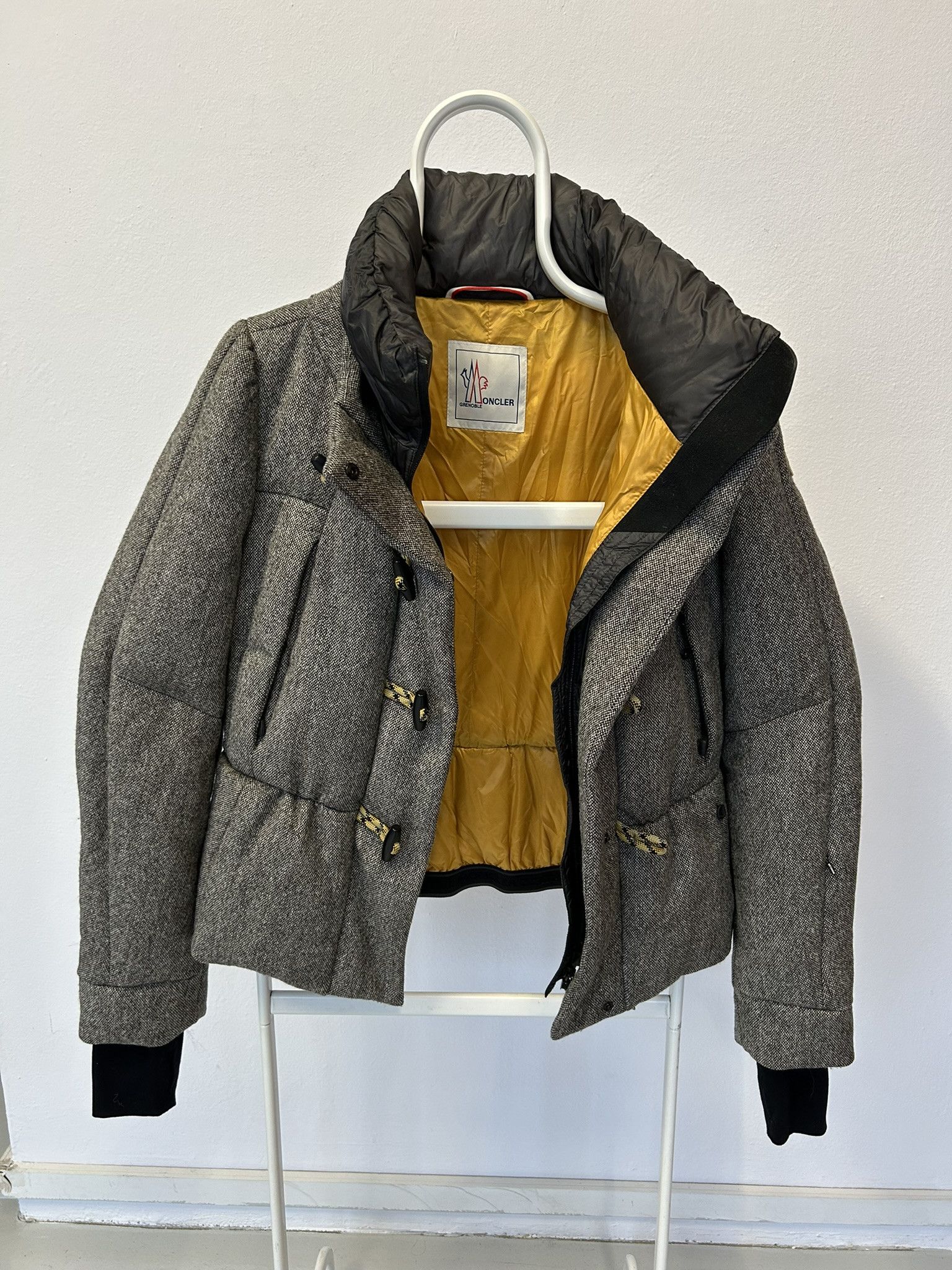 Moncler Moncler grenoble medel giubbotto wool puffer jacket Size M / US 6-8 / IT 42-44 - 11 Thumbnail