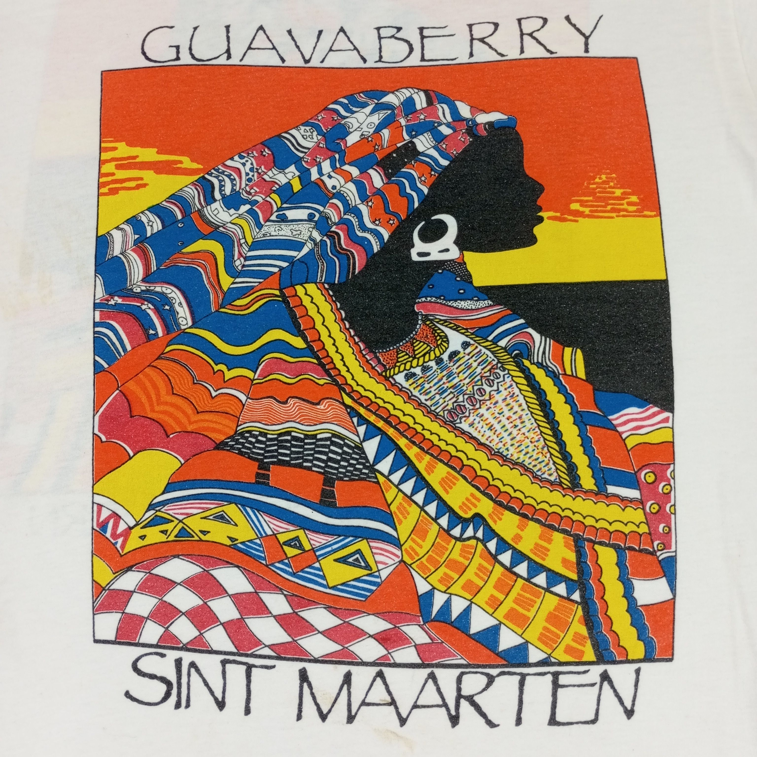 Vintage Guavaberry Sint Maarten Art Design Streetwear Style Tshirt Size US L / EU 52-54 / 3 - 2 Thumbnail