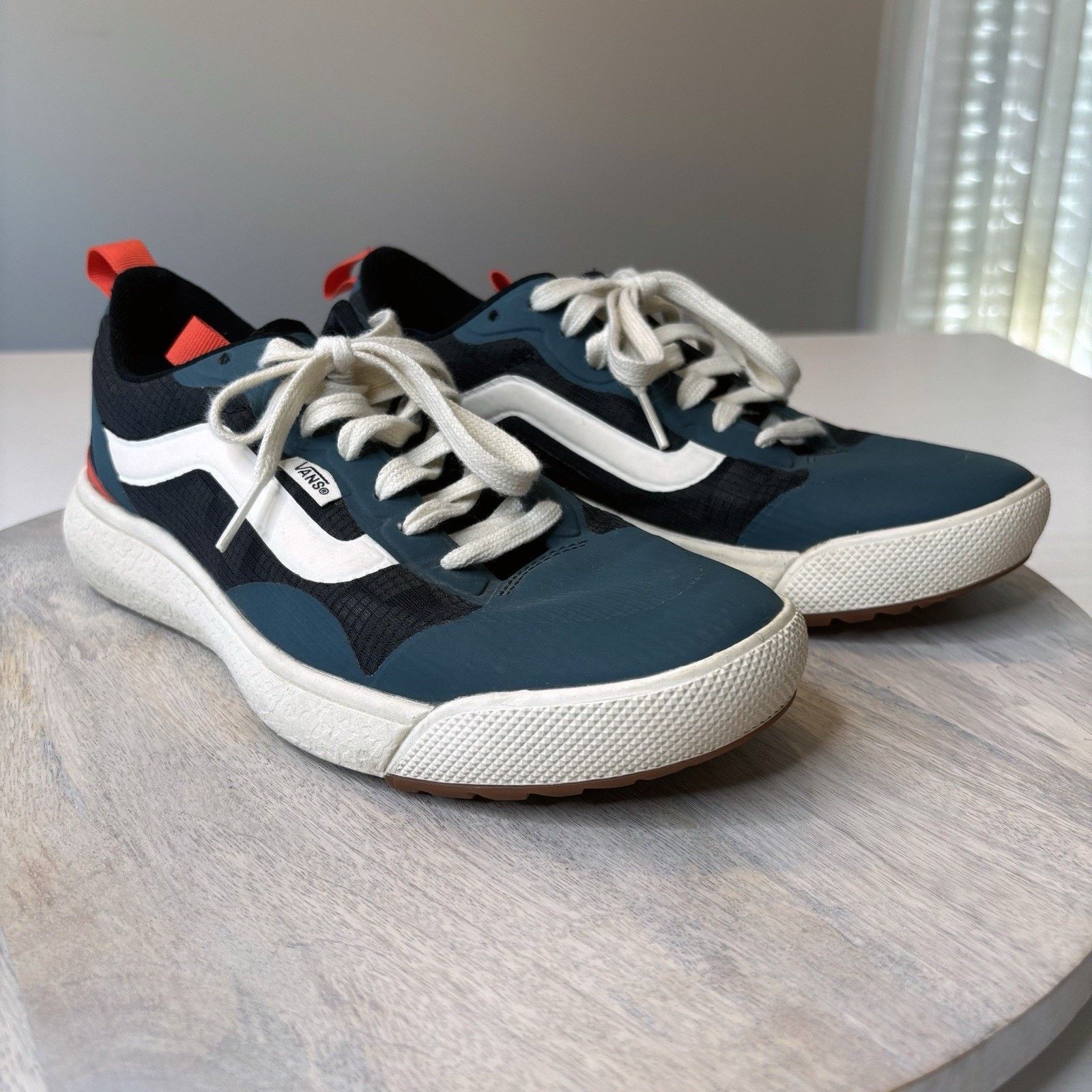 Vans Vans UltraRange Exo Blue White Black Sneakers Unisex M7 W8.5 Size US 7 / EU 40 - 1 Thumbnail