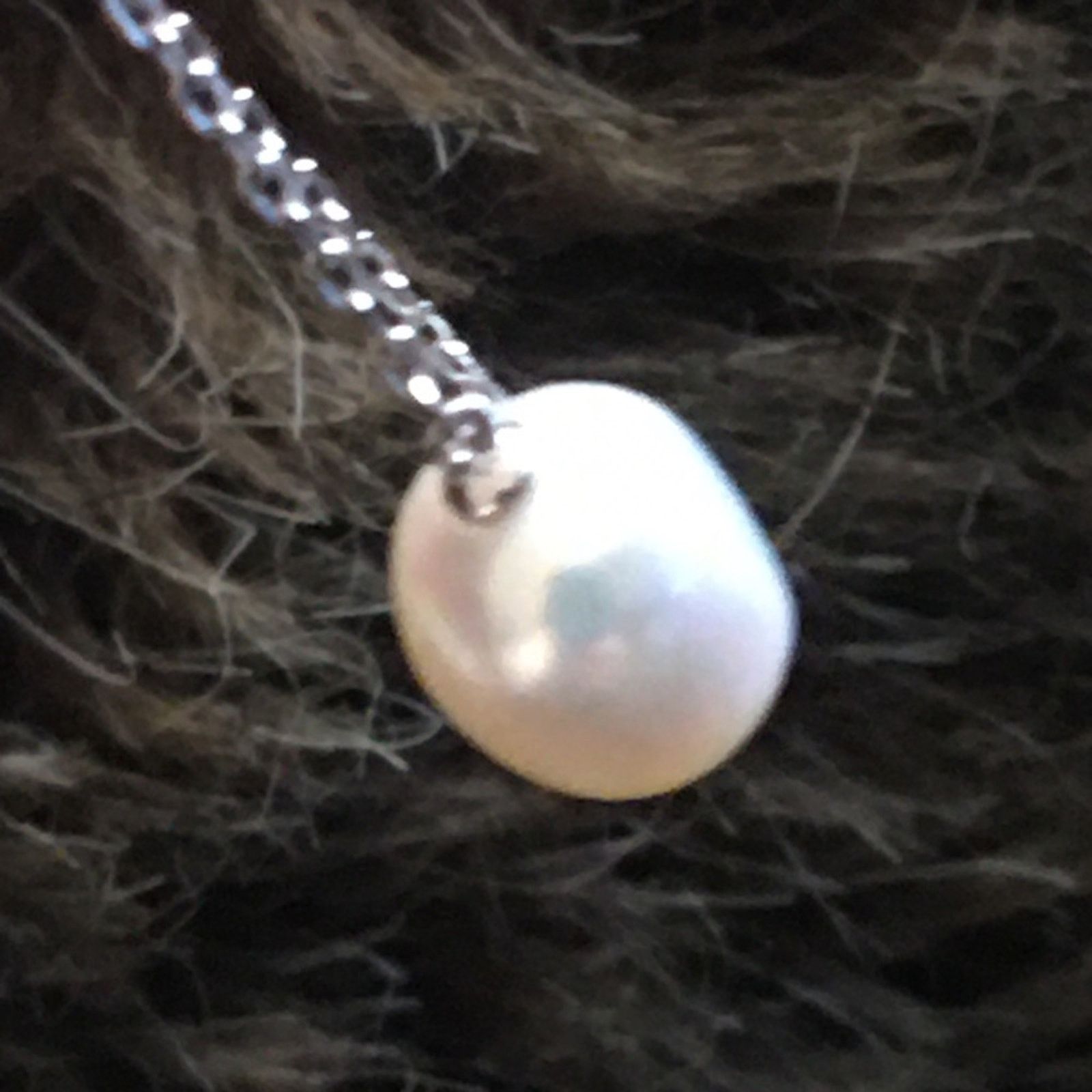 Vintage Vintage faux pearl on silver chain necklace Size ONE SIZE - 8 Thumbnail