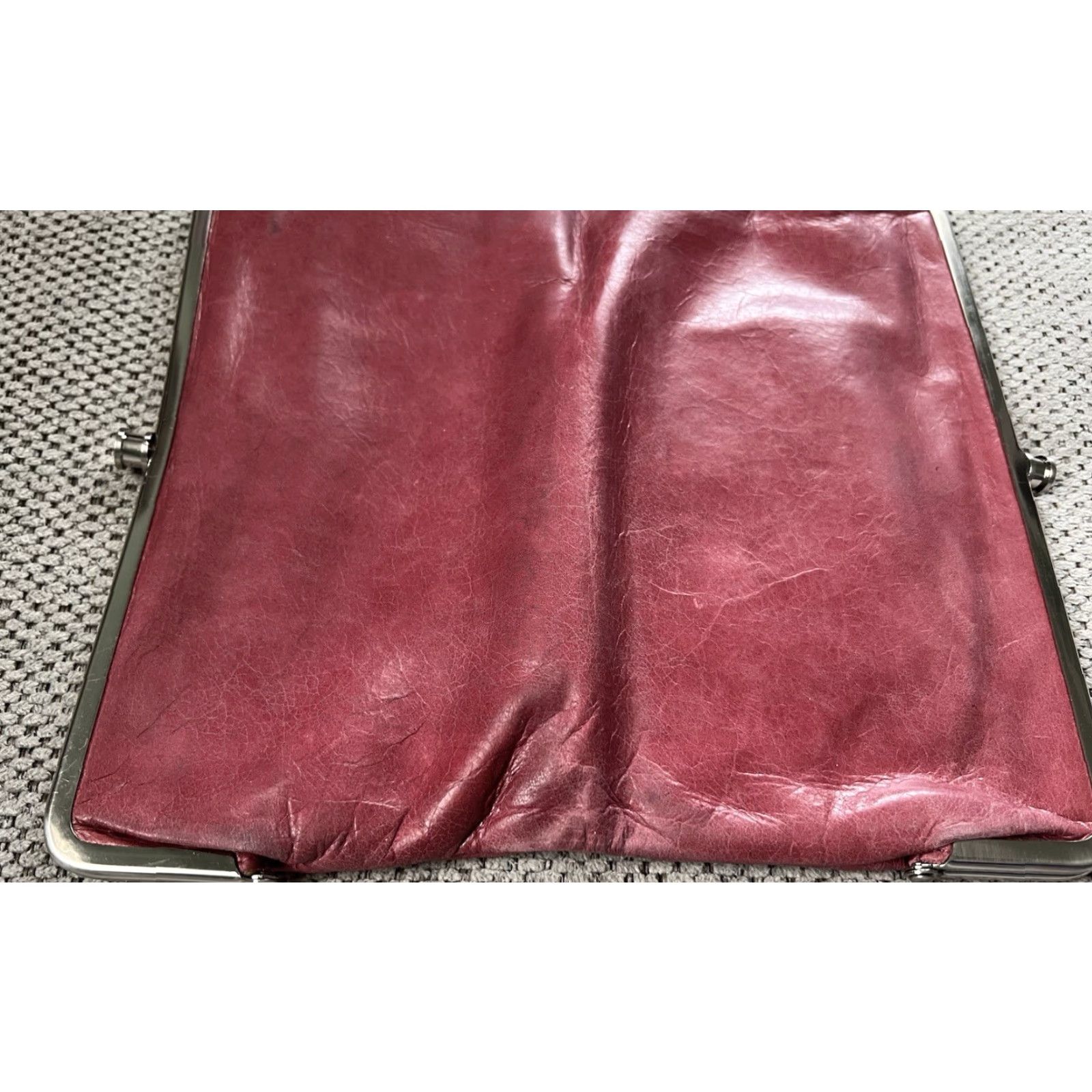Vintage VINTAGE Hobo International Lauren Burgundy Leather Kiss Lock Frame Clutch Wallet Women Wallet Clutch Burgundy Leather Size ONE SIZE - 6 Thumbnail