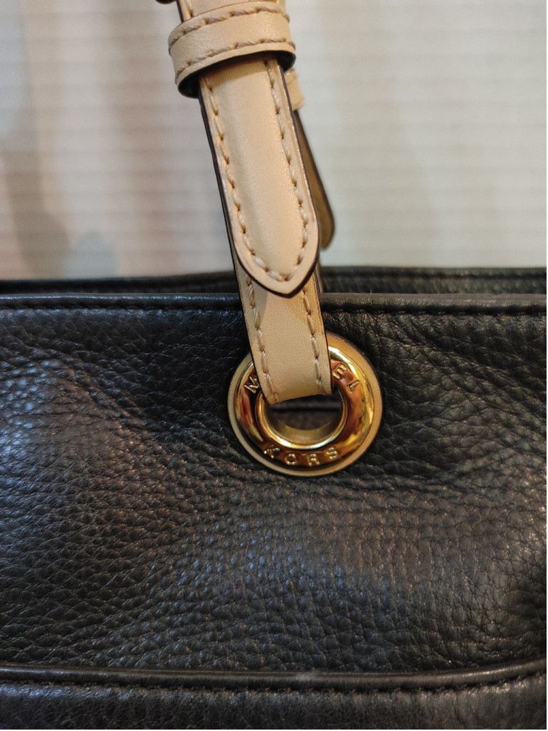 Michael Kors Michael Kors Bedford Tote & Manhatten Wallet Set Size ONE SIZE - 5 Thumbnail