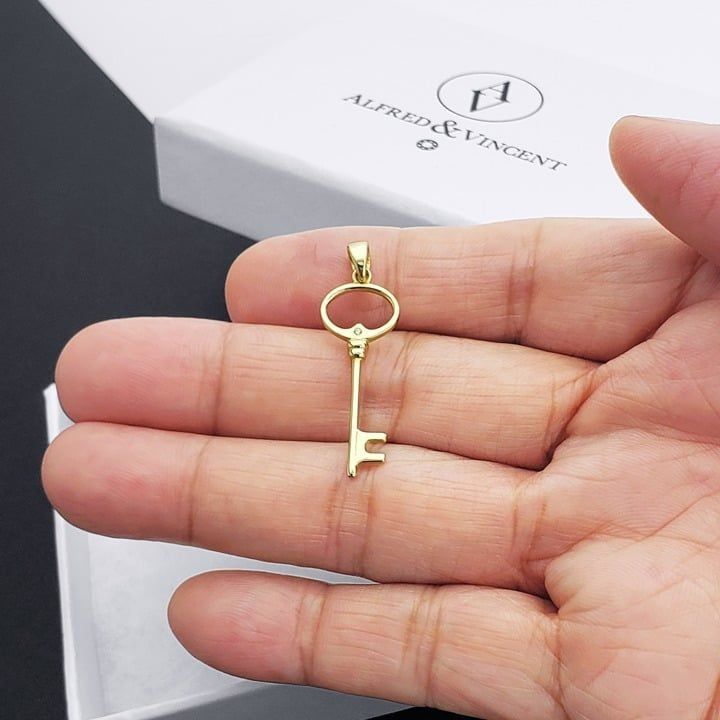 Other Skeleton Key-to-Heart Love Luck Knowledge & Wisdom Pendant Size ONE SIZE - 3 Thumbnail