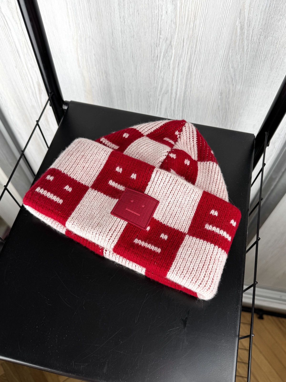 Acne Studios Acne Studios Jacquard Knit Beanie Red/Faded Pink Size ONE SIZE - 6 Thumbnail