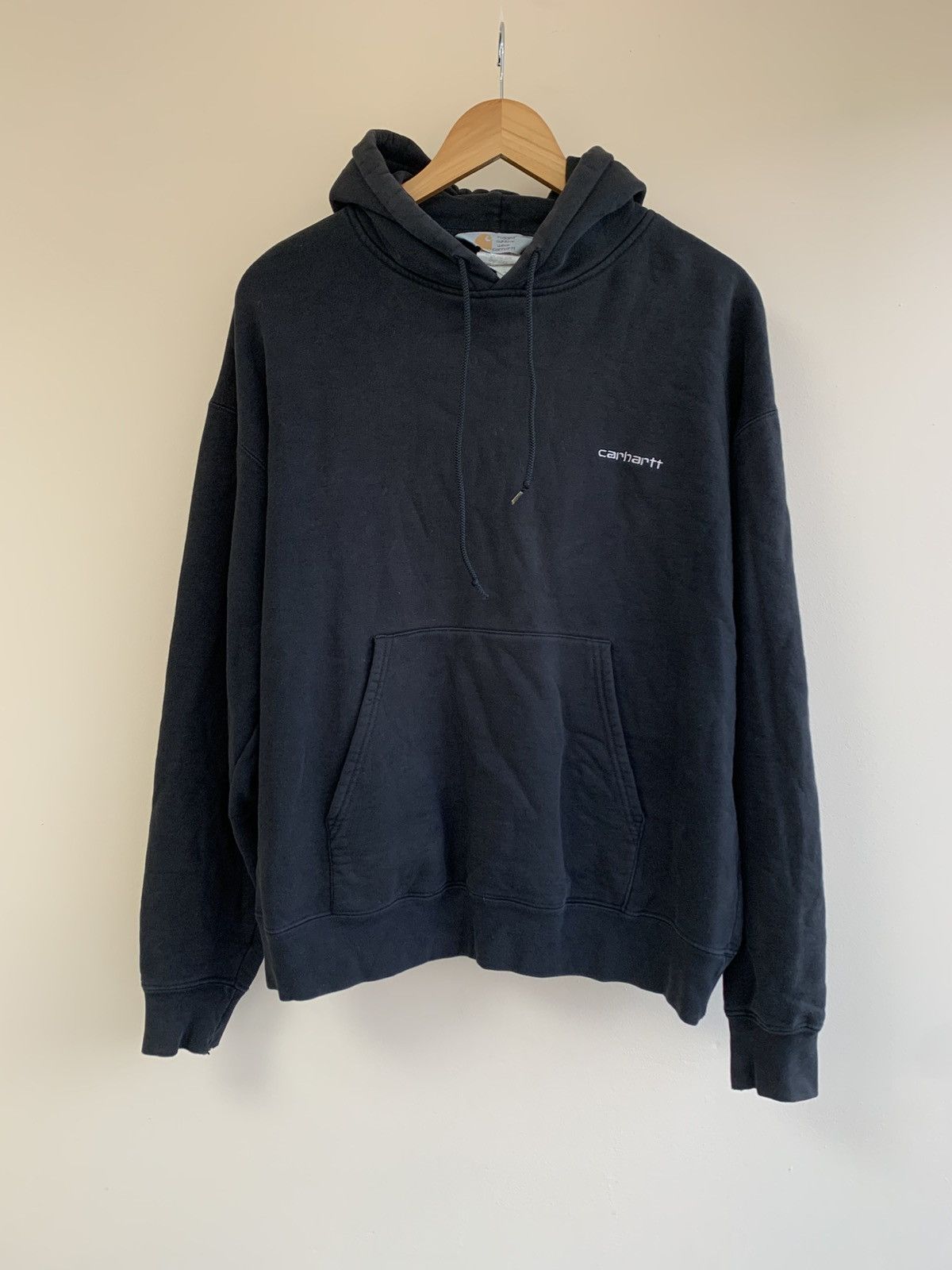 Carhartt Vintage 90s Carhartt Star Tag Black Hoodie Faded Men’s Size US L / EU 52-54 / 3 - 1 Thumbnail