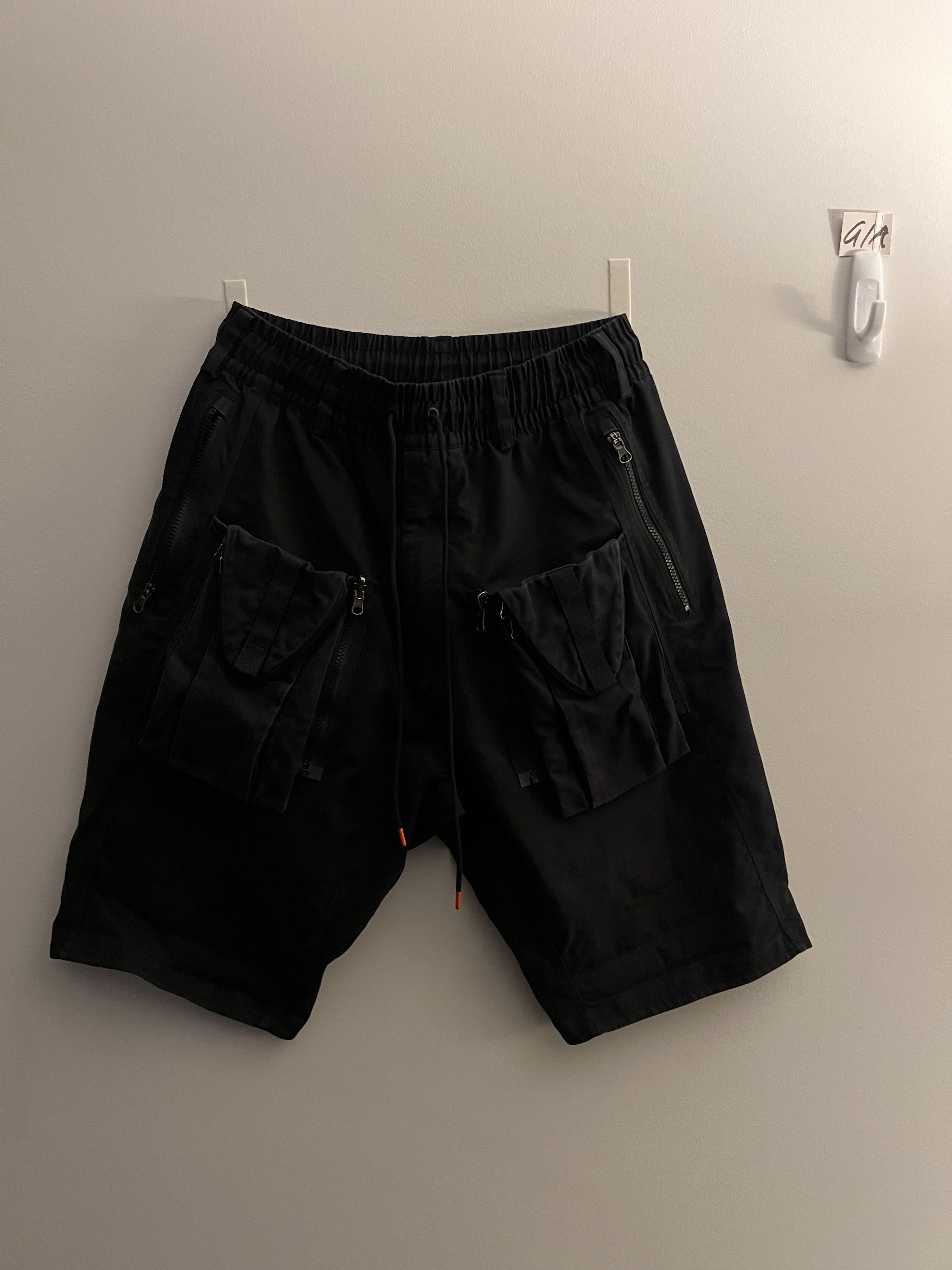 nikelab acg deploy cargo shorts