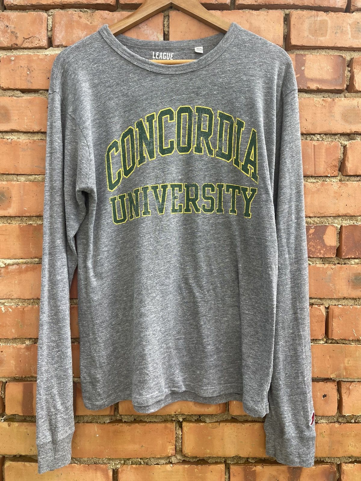 Other VTG Looks CONCORDIA UNIVERSITY 3 BLENDS T-SHIRT Size US L / EU 52-54 / 3 - 1 Thumbnail