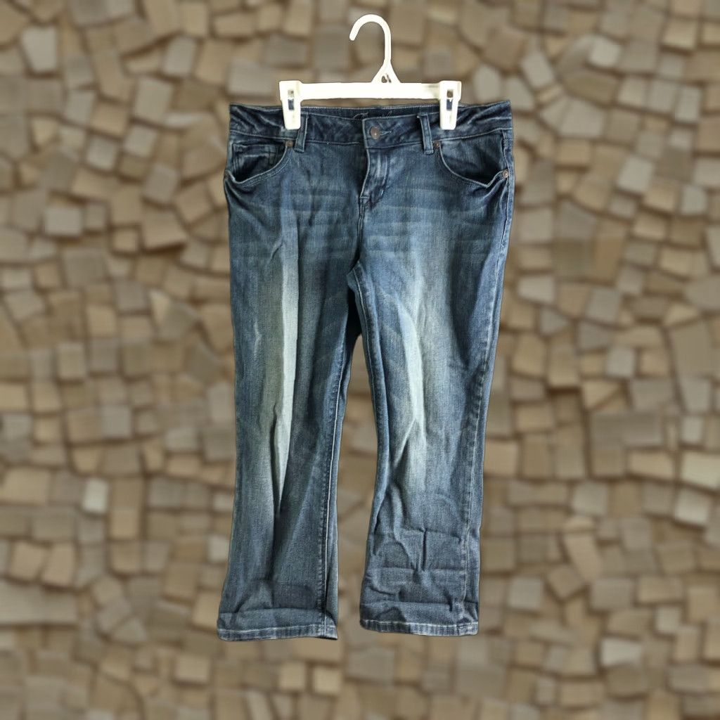 Vintage dELiA's Womens Jeans Bailey Mid Rise Medium Wash Blue Denim 9/10 - Regular Womens Jeans Size 30" / US 8 / IT 44 - 1 Thumbnail