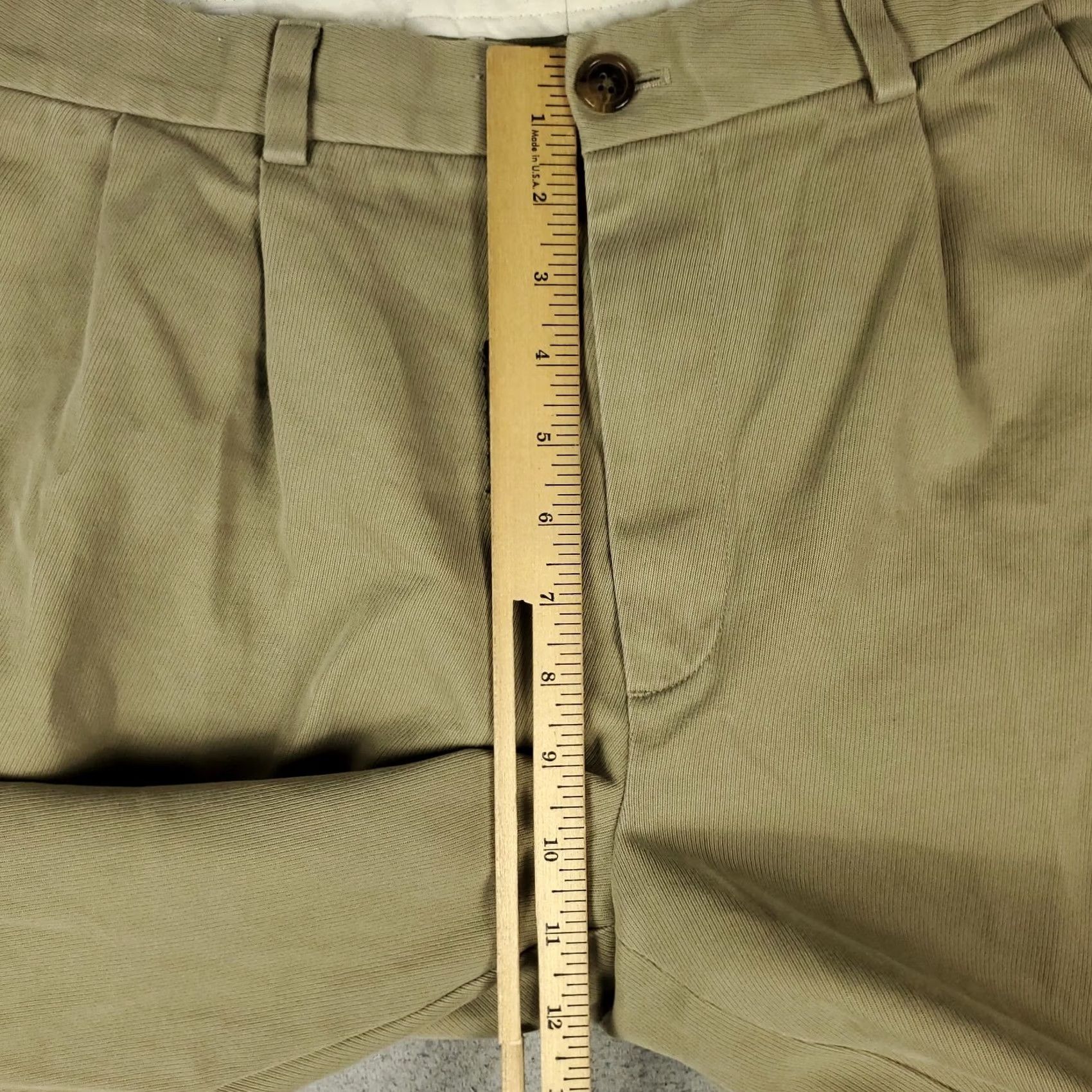Brooks Brothers Brooks Brothers Mens Pants Size 36x28 Beige Chino Trousers Pleated Size US 36 / EU 52 - 4 Thumbnail