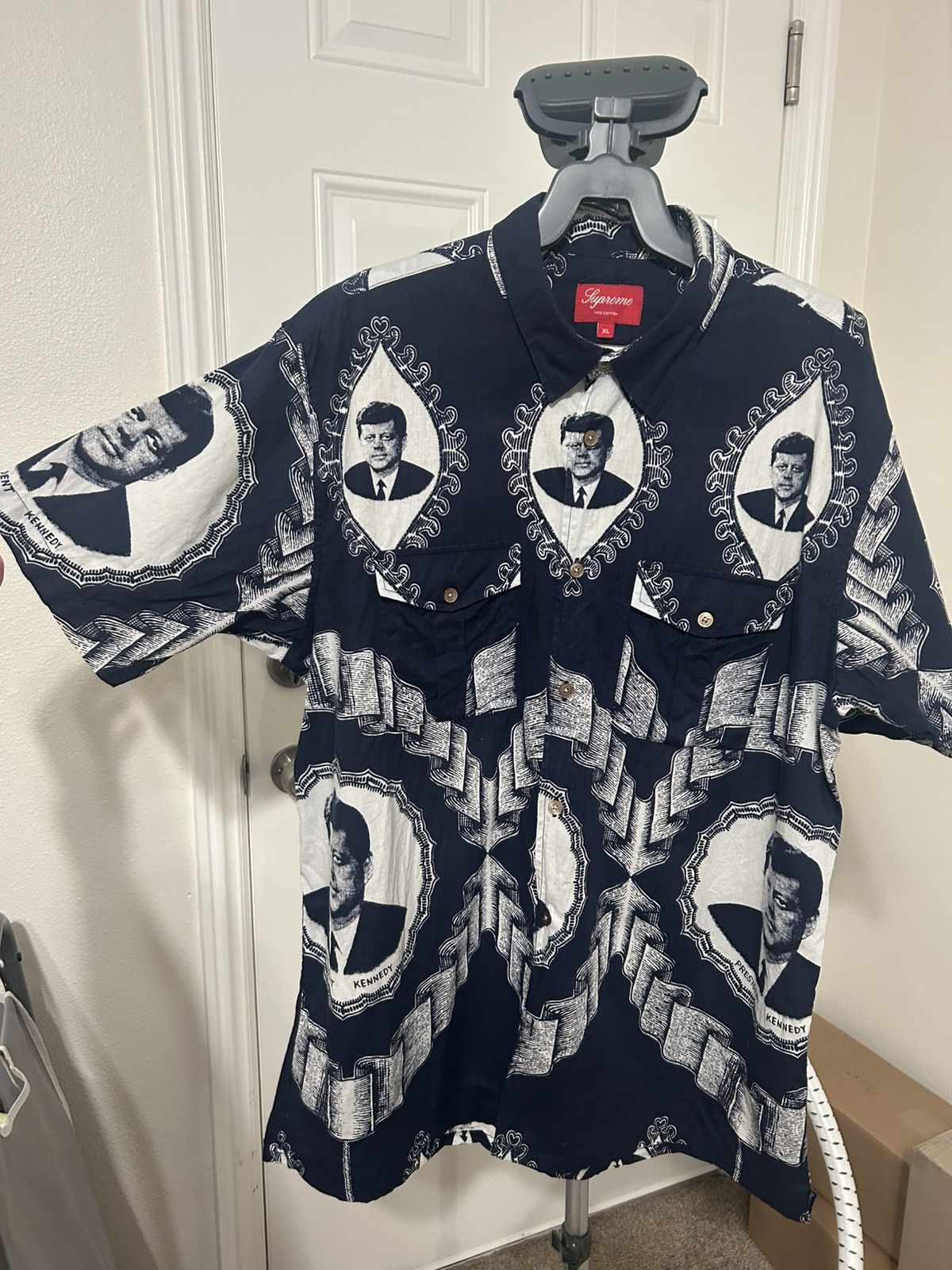 Supreme Supreme JFK button Down Size US XL / EU 56 / 4 - 2 Thumbnail