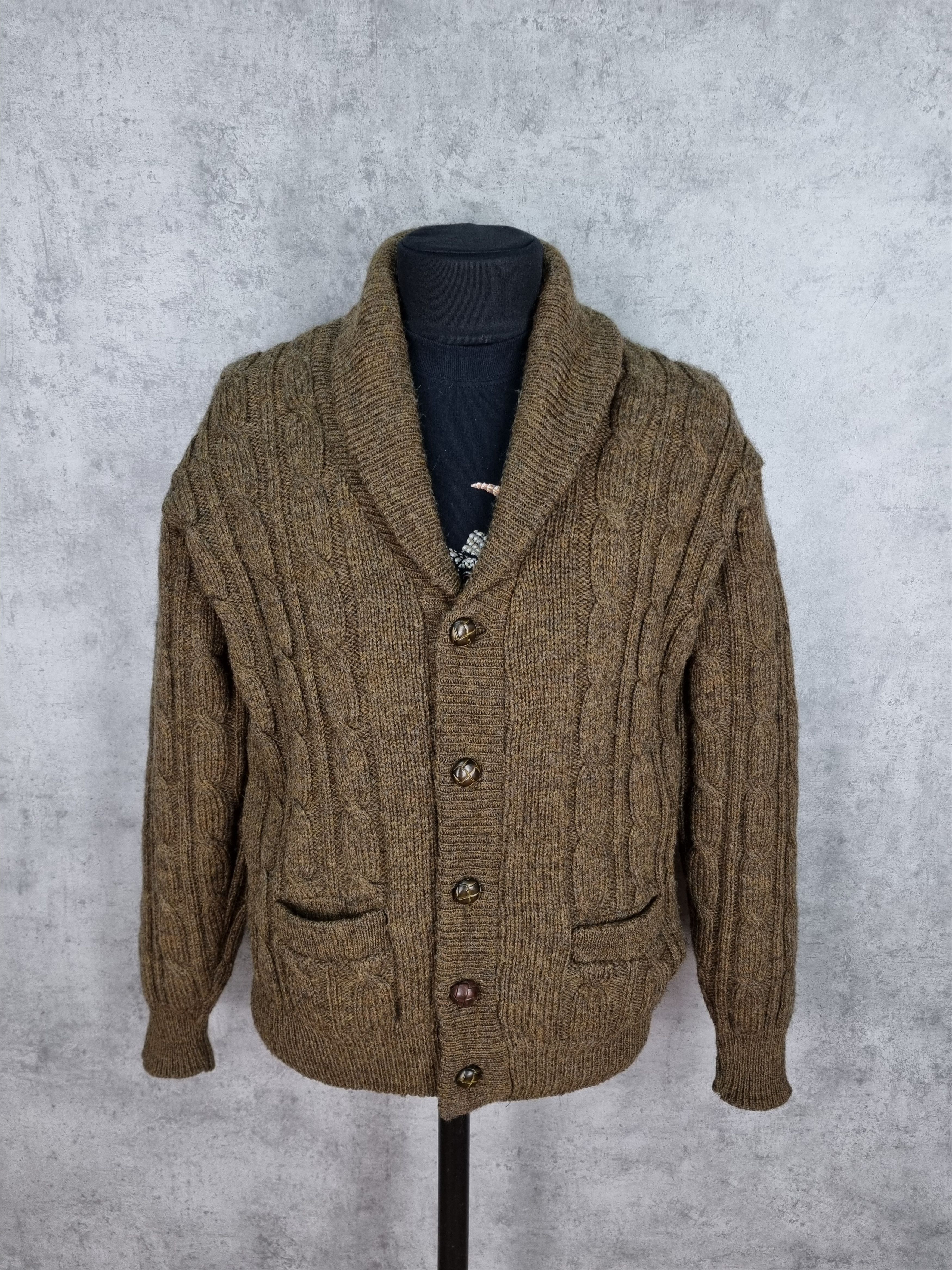 L.L. Bean L.L.Bean Virgin Wool Cable Knitted Cardigan Size US M / EU 48-50 / 2 - 9 Thumbnail