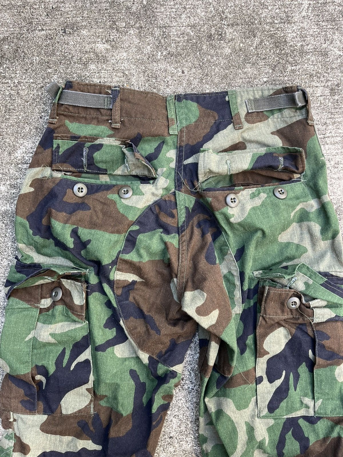 Vintage Woodland Camo Military Cargo Pants Size US 26 / EU 42 - 5 Thumbnail