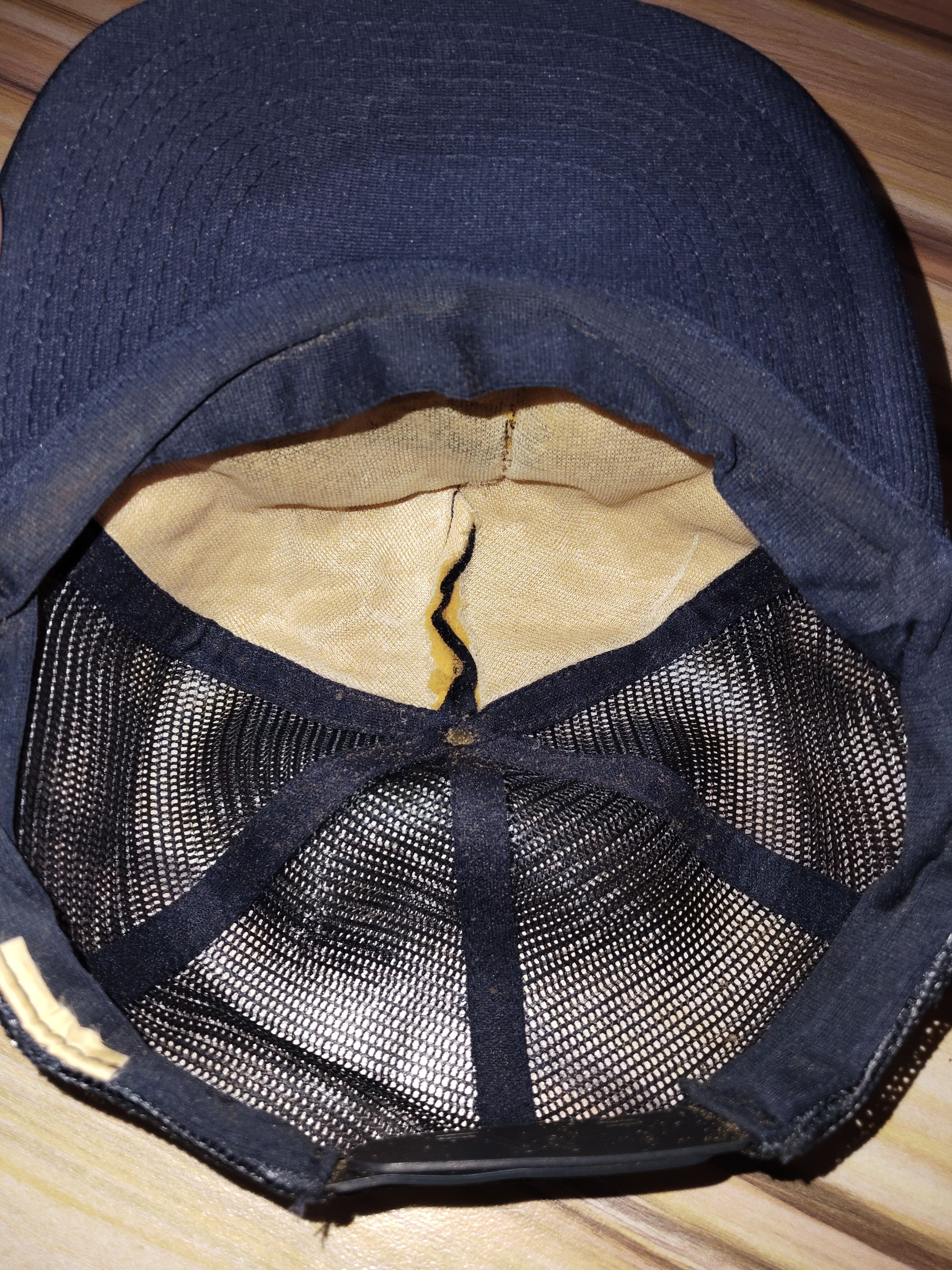 Vintage Vintage Script Trucker Cap Size ONE SIZE - 8 Thumbnail