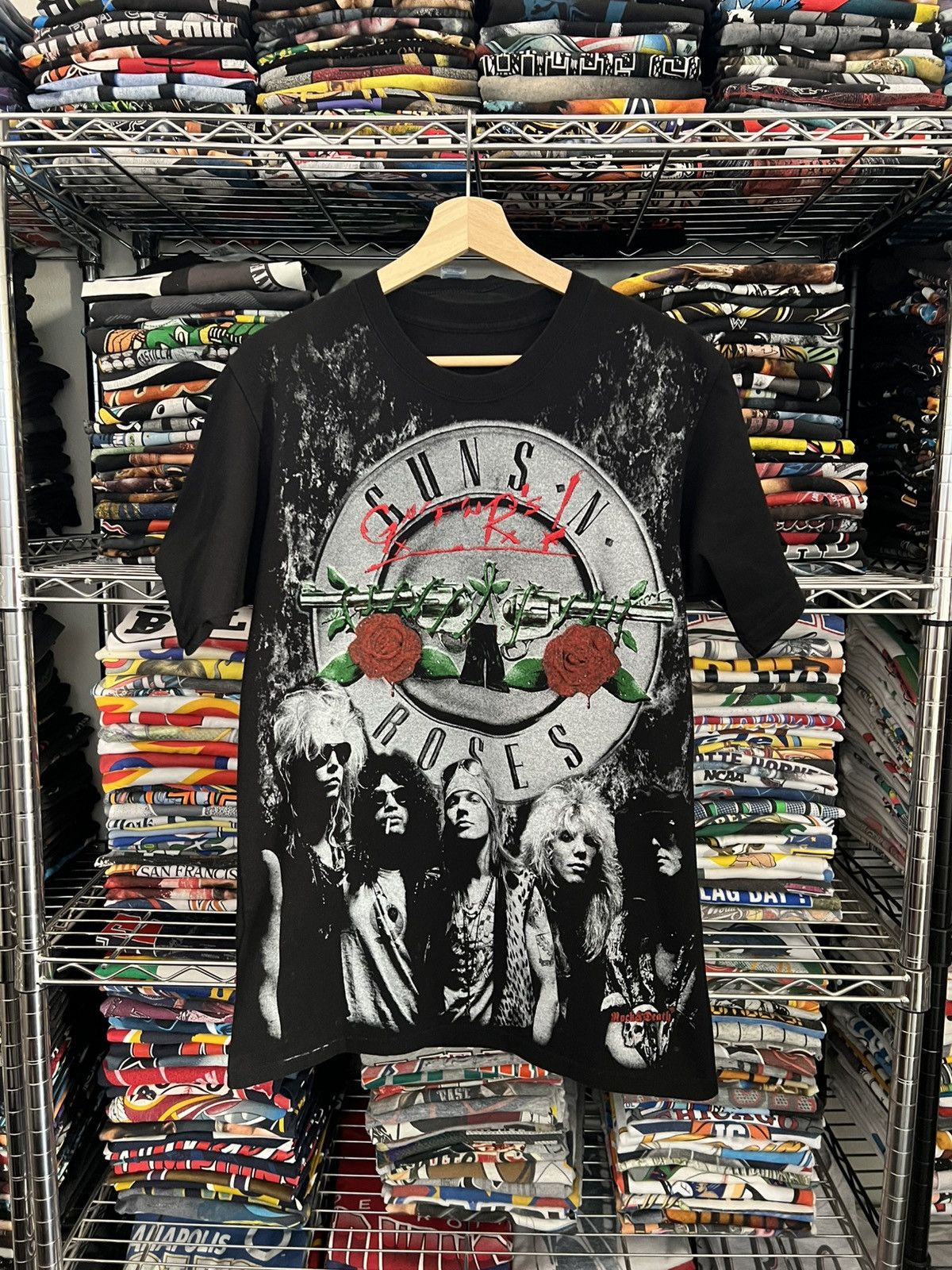 Band Tees 2000s Guns N Roses AOP Embroidered Bootleg Tee Size US M / EU 48-50 / 2 - 1 Thumbnail