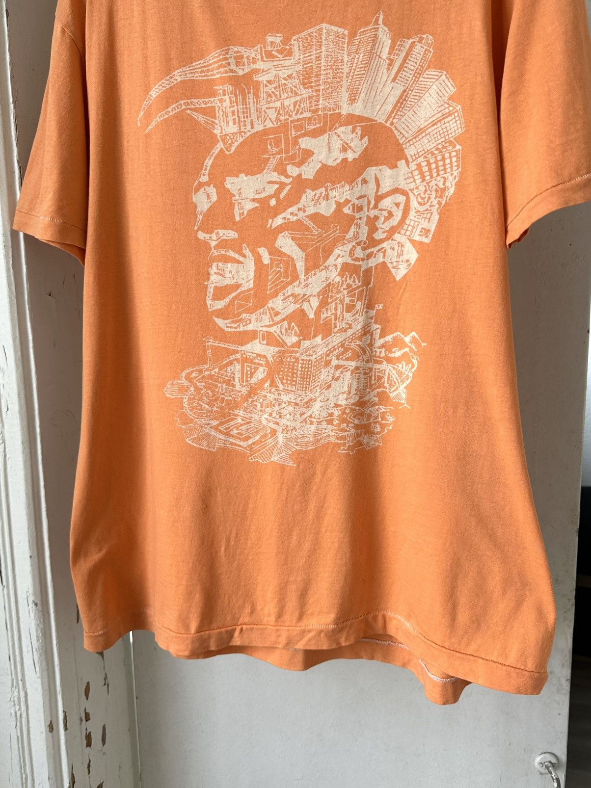 Diesel Vintage Diesel Printed Orange T-shirt Size US L / EU 52-54 / 3 - 4 Thumbnail