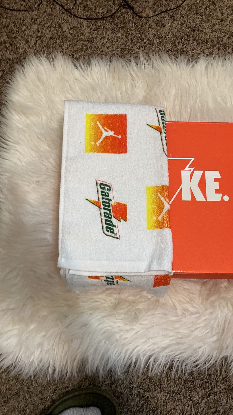 Jordan Brand Air Jordan Retro 6 Gatorade Size US 10.5 / EU 43-44 - 8 Thumbnail
