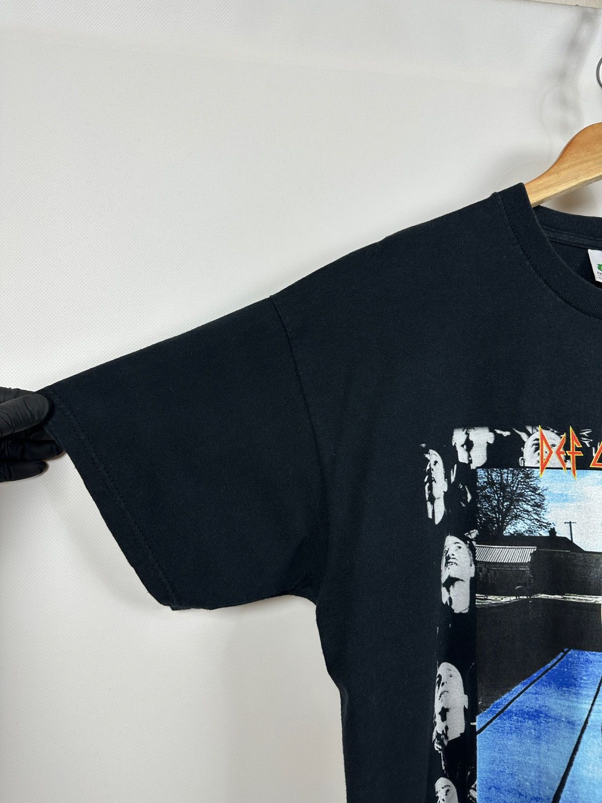 Band Tees 2002 Vintage Def Leppard High ’n’ Dry Band T-Shirt Size US L / EU 52-54 / 3 - 10 Thumbnail
