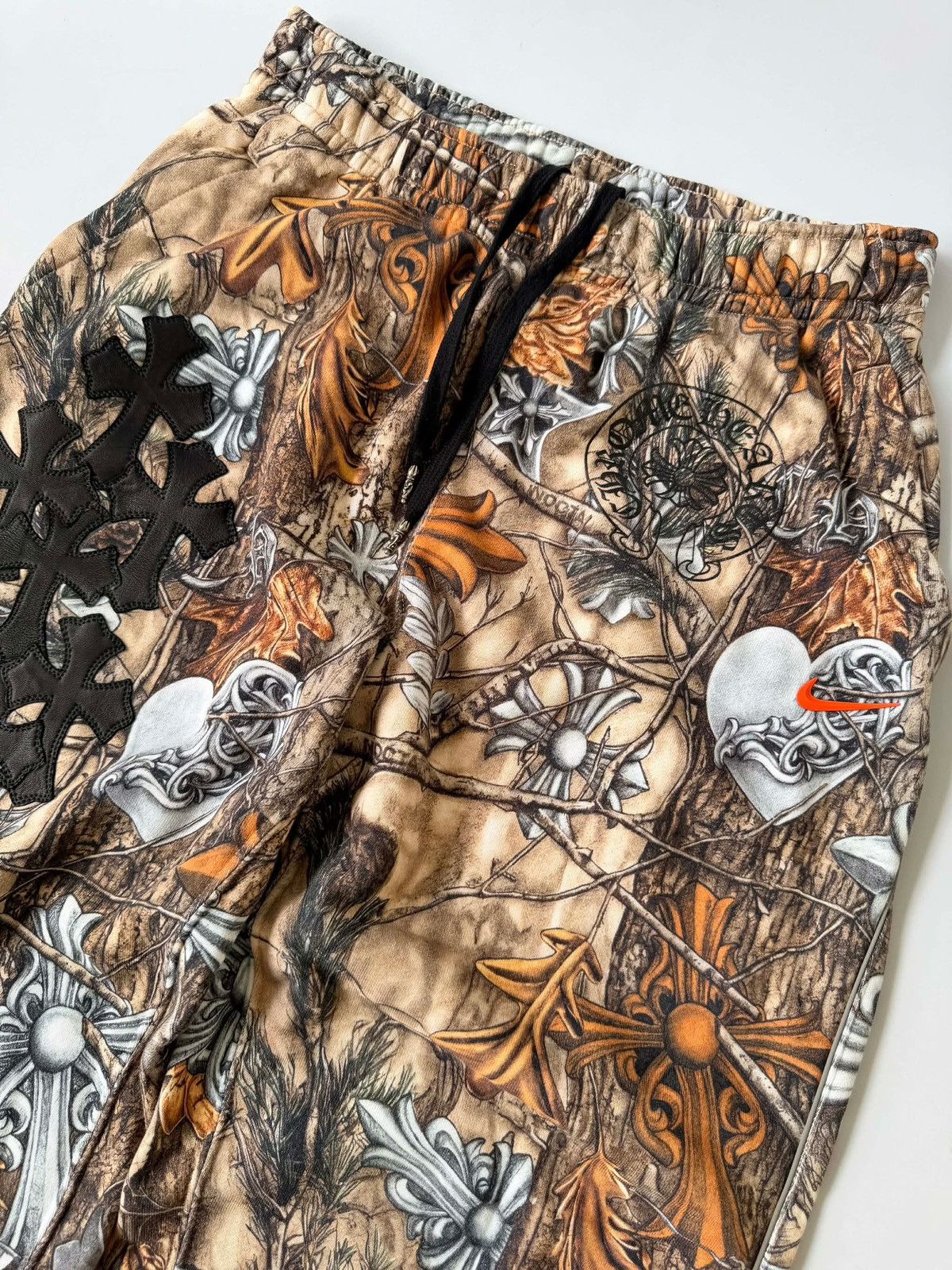 Chrome Hearts × NOCTA × Nike Chrome Hearts Friends&Family Nocta CrossPatchWork Sweatpants Size US 30 / EU 46 - 3 Thumbnail