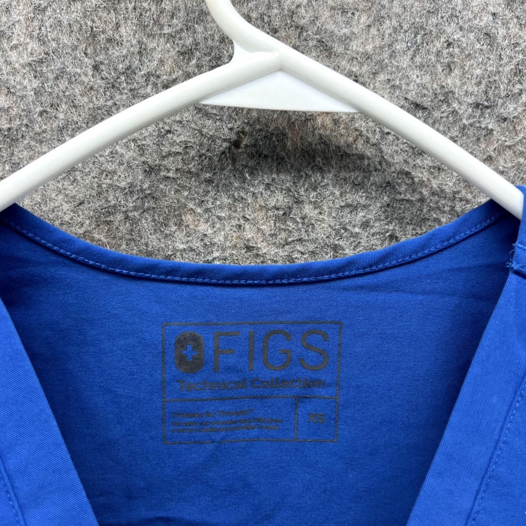 Vintage FIGS Scrub Shirt Women's XS Blue V Neck One Pocket Technical Collection Size S / US 4 / IT 40 - 7 Thumbnail