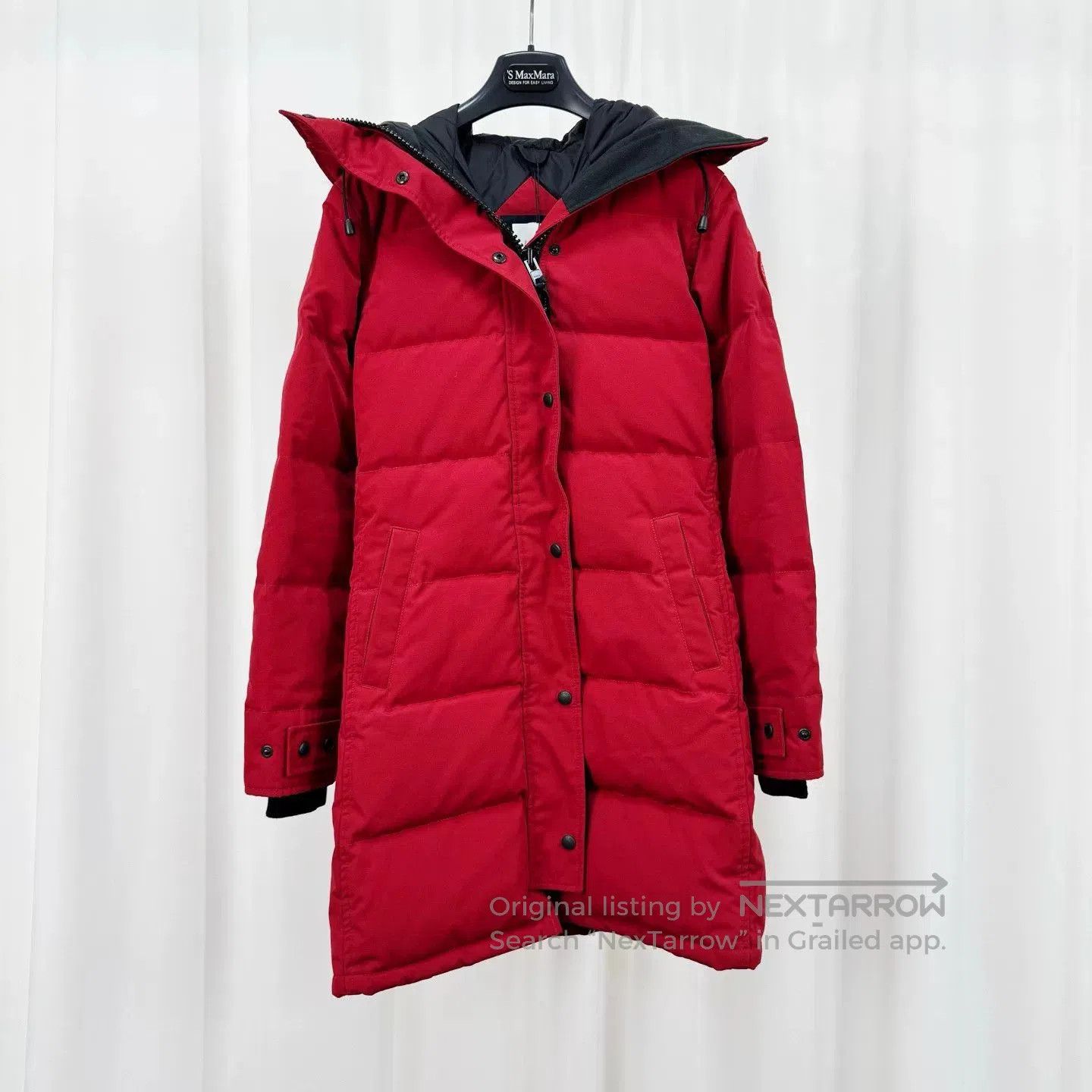 Canada Goose Canada Goose Red Mid-Length Hooded Down Jacket. Size XS / US 0-2 / IT 36-38 - 1 Thumbnail