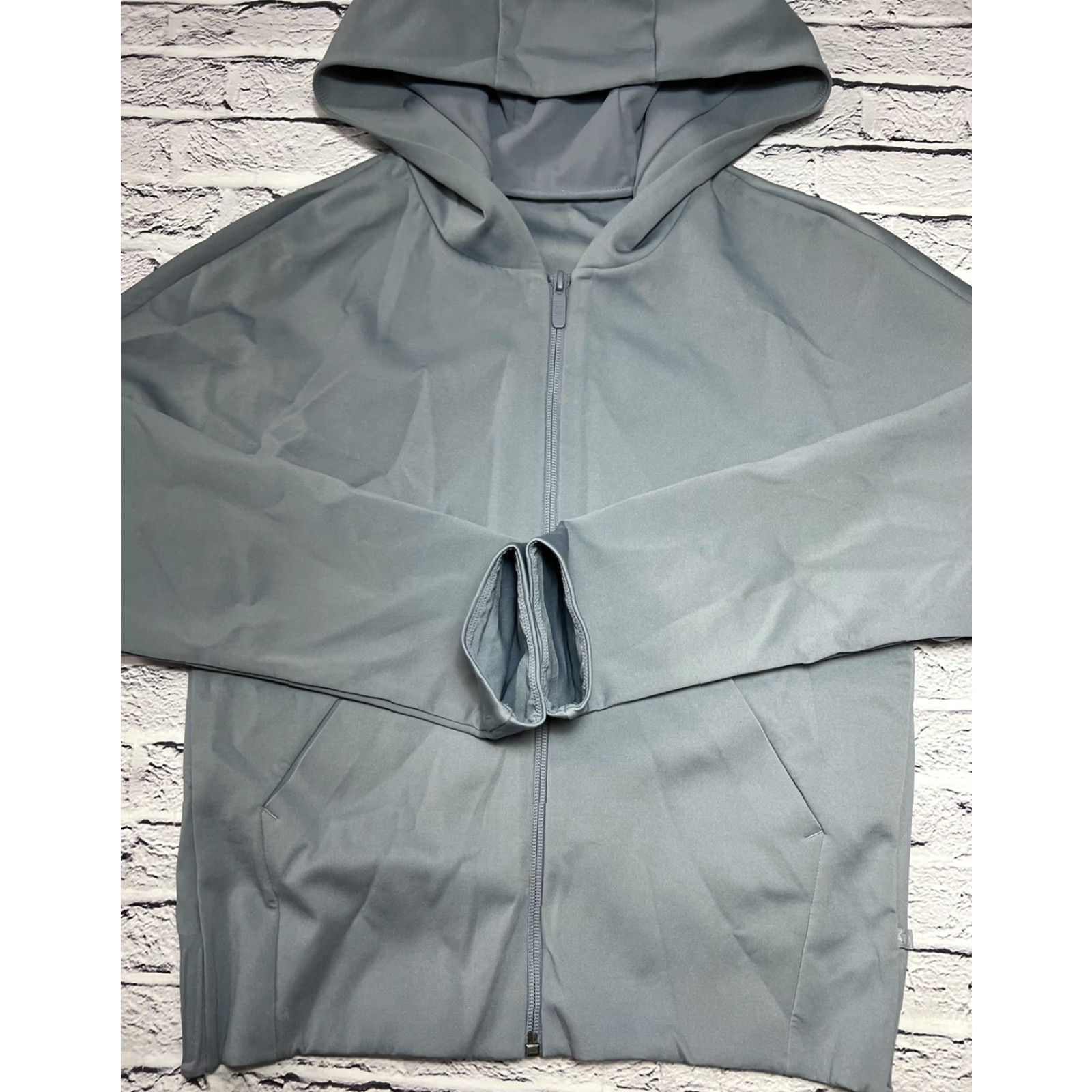 Lululemon Lululemon Shaped Jacket Bomber Jacket Women's Sterling Spacer Short Sleeve Zip Casual Workwear 2 Slim Athletic Model: Lululemon Shaped Jacket Womens Size XS / US 0-2 / IT 36-38 - 3 Thumbnail