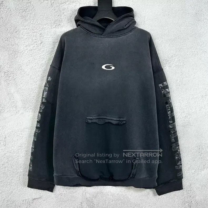 Balenciaga Balenciaga Black Letter Tape Hooded Sweatshirt Size US M / EU 48-50 / 2 - 1 Thumbnail