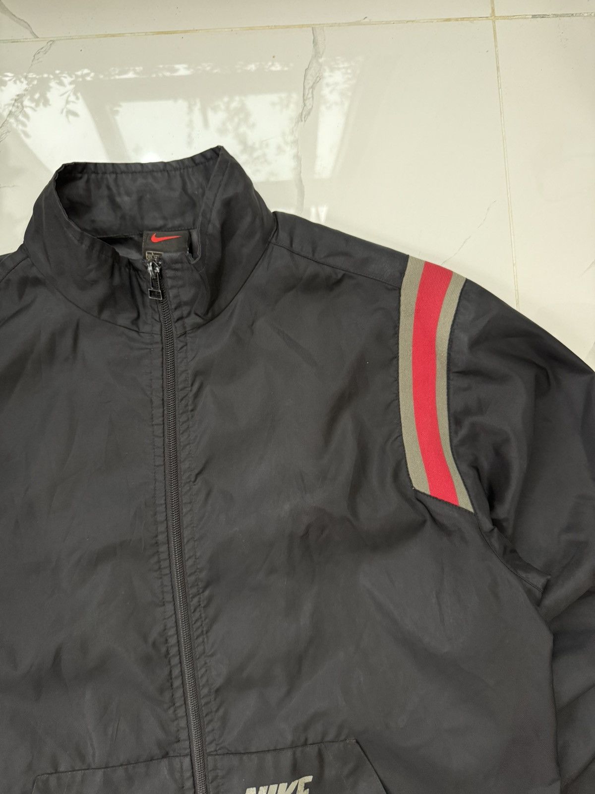 Nike 90’s NIKE RARE SWOOSH Y2K LOGORETRO WINDBREAKER NYLON JACKET Size US L / EU 52-54 / 3 - 4 Thumbnail