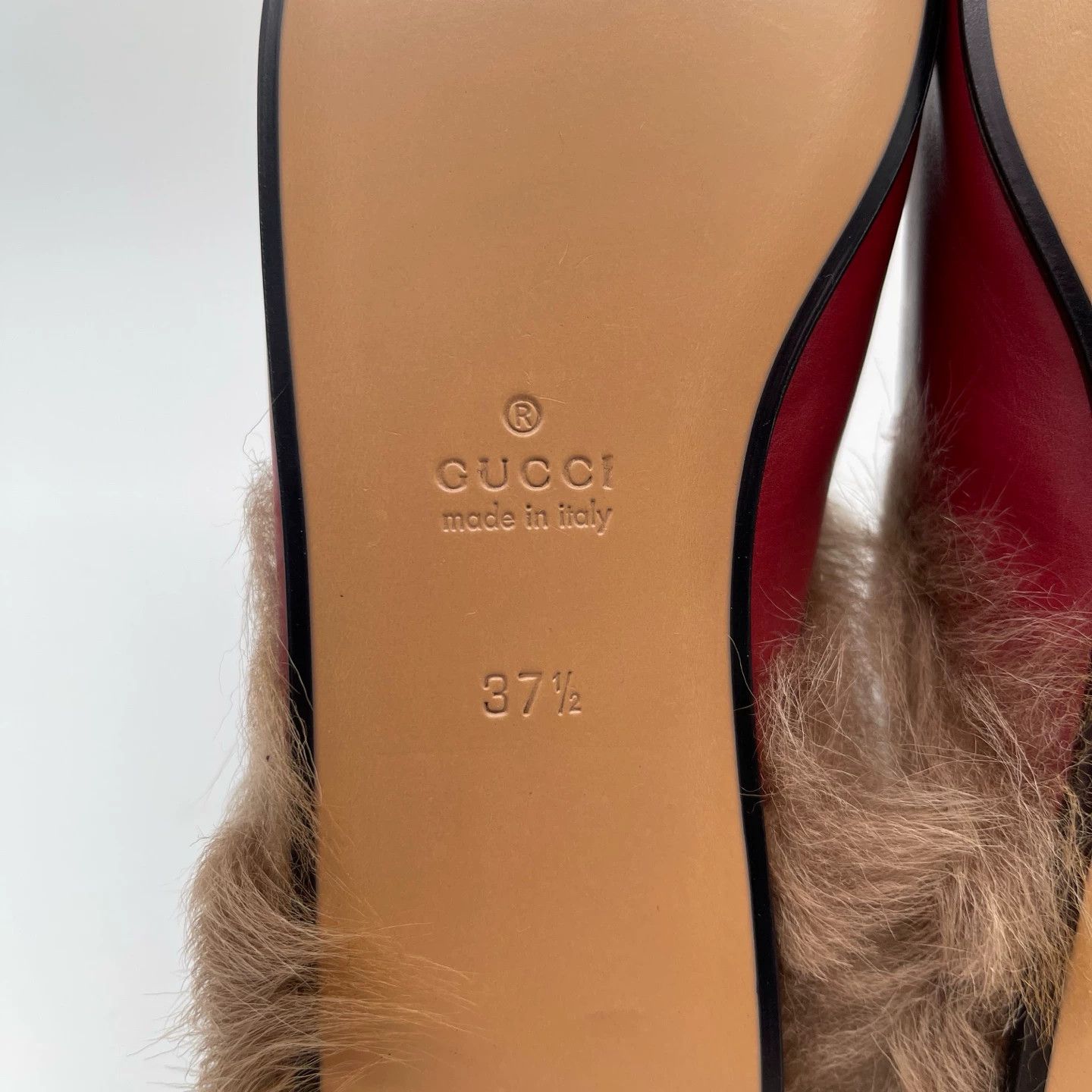Gucci Gucci fur mules EU 37.5 Size US 7 / IT 37 - 8 Thumbnail