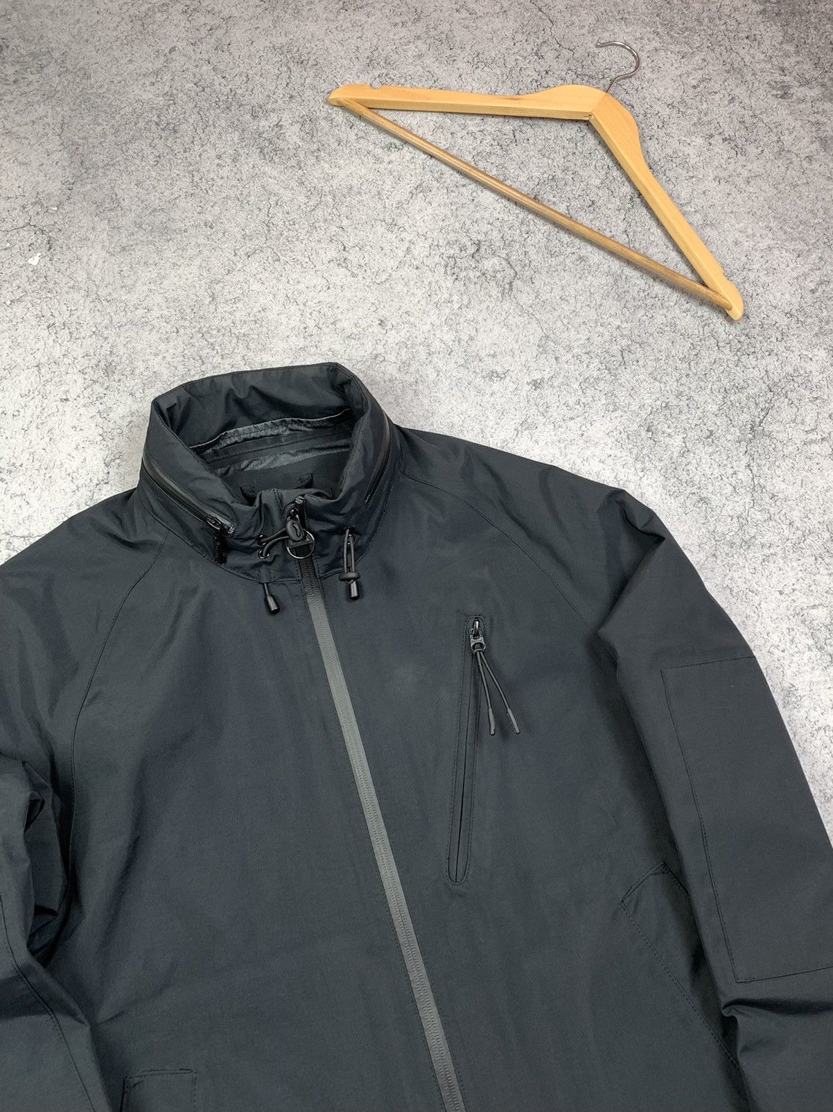 Barbour Barbour International Mayfield Waterproof Jacket Mens Size S Size US S / EU 44-46 / 1 - 2 Thumbnail