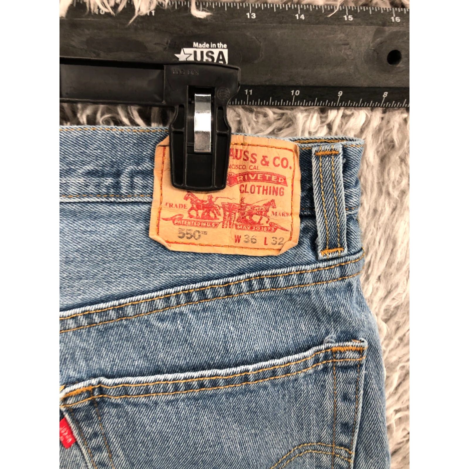 Levi's Levi's 550 Jeans Relaxed Straight Mens Size 36x32 Blue Medium Wash Distressed No Vintage No Size US 36 / EU 52 - 7 Thumbnail