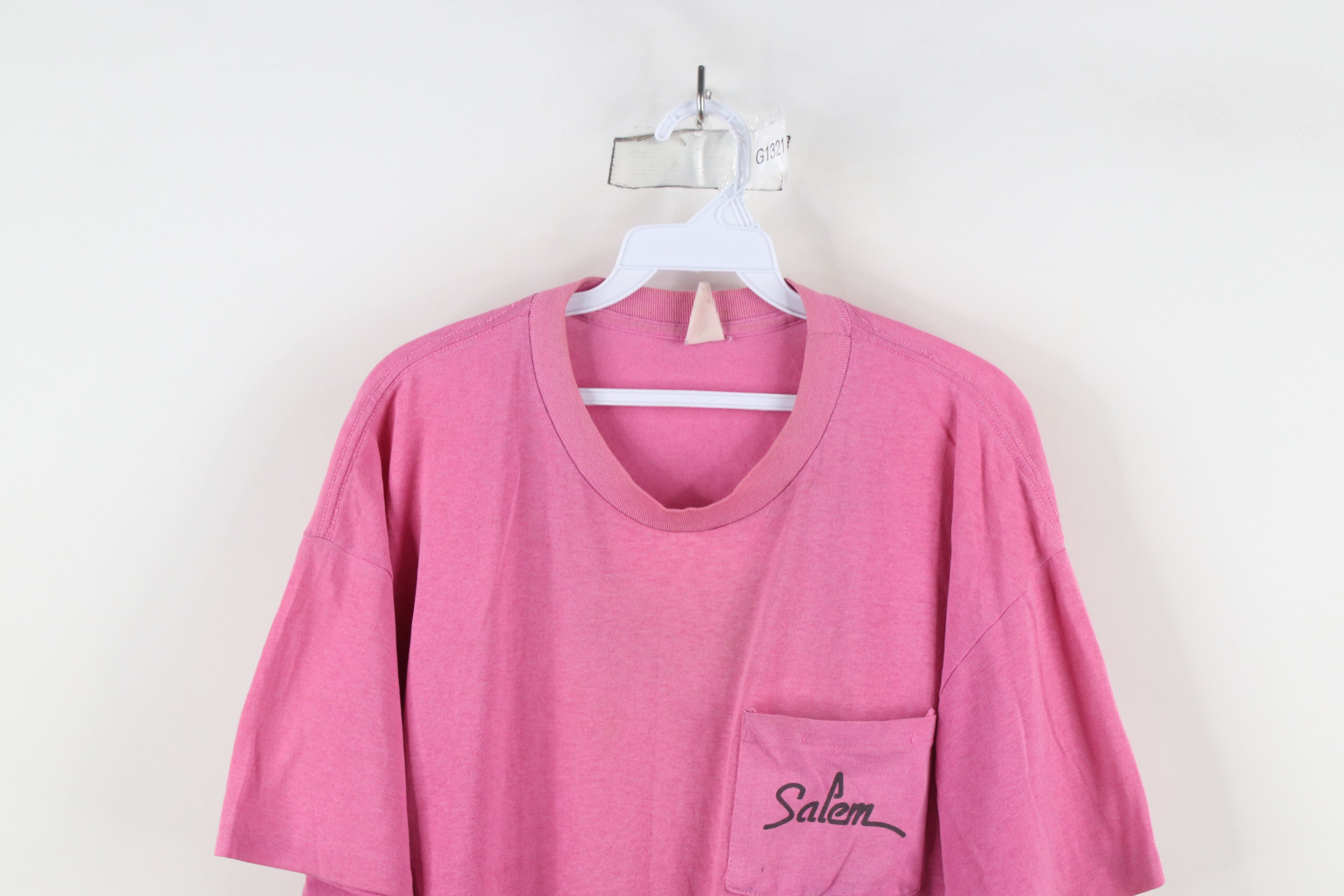 Vintage Vintage 90s Salem Cigarettes Spell Pocket T-Shirt Pink USA Size US XL / EU 56 / 4 - 2 Thumbnail
