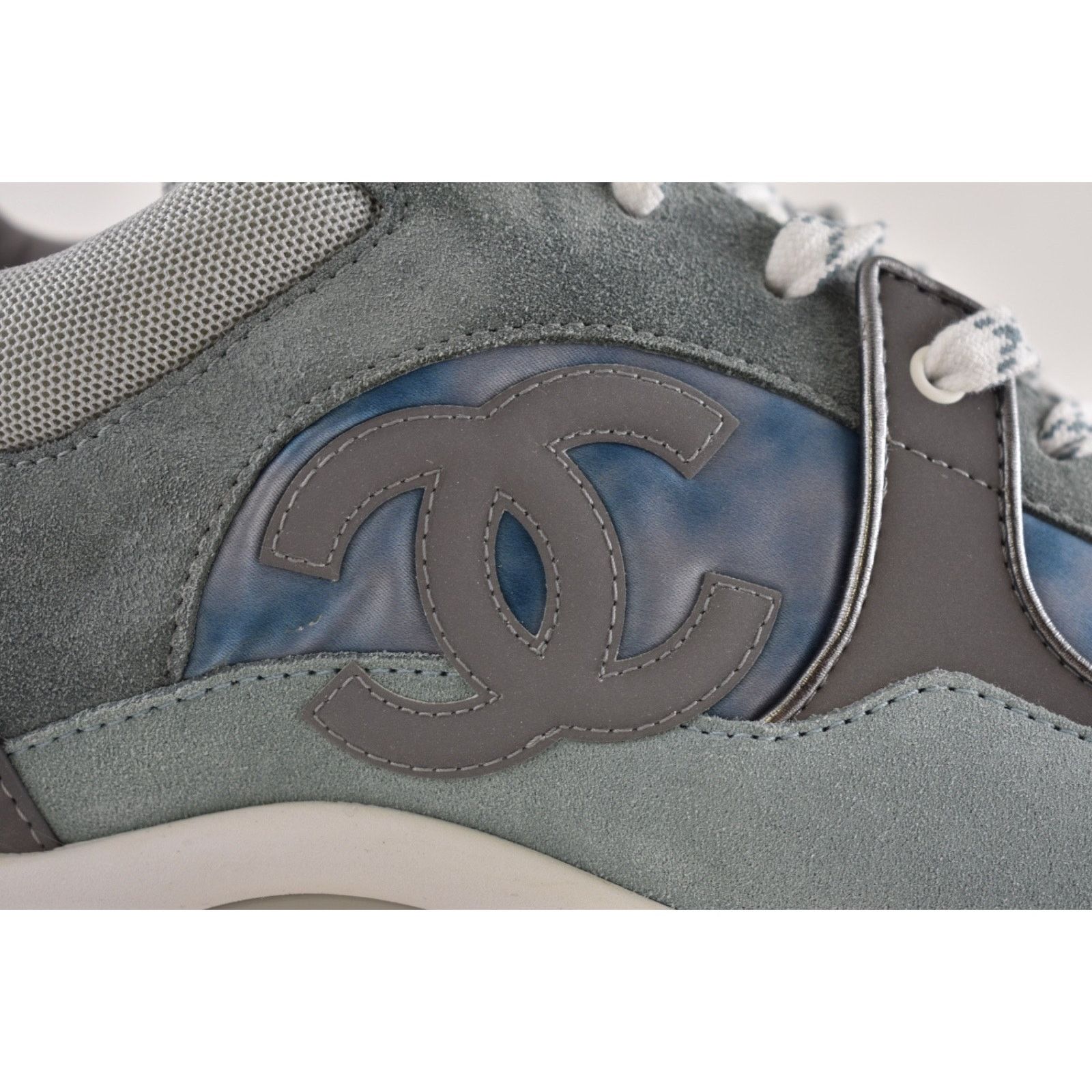 Chanel Chanel 20S Mens Grey Blue Silver White CC Logo Low Top Size US 11 / EU 44 - 3 Thumbnail