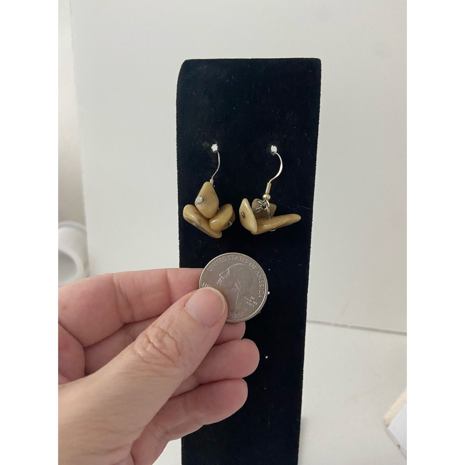 Handmade yellow jasper chip bead earrings Size ONE SIZE - 2 Thumbnail