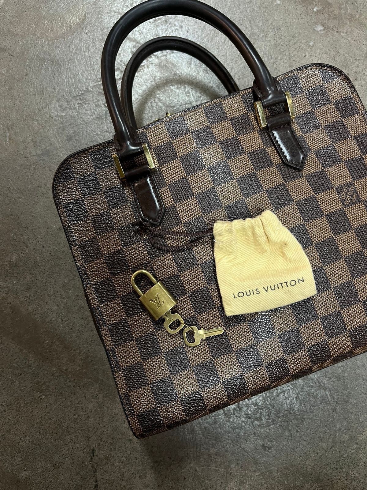 Louis Vuitton Louis Vuitton Bag Size ONE SIZE - 5 Thumbnail