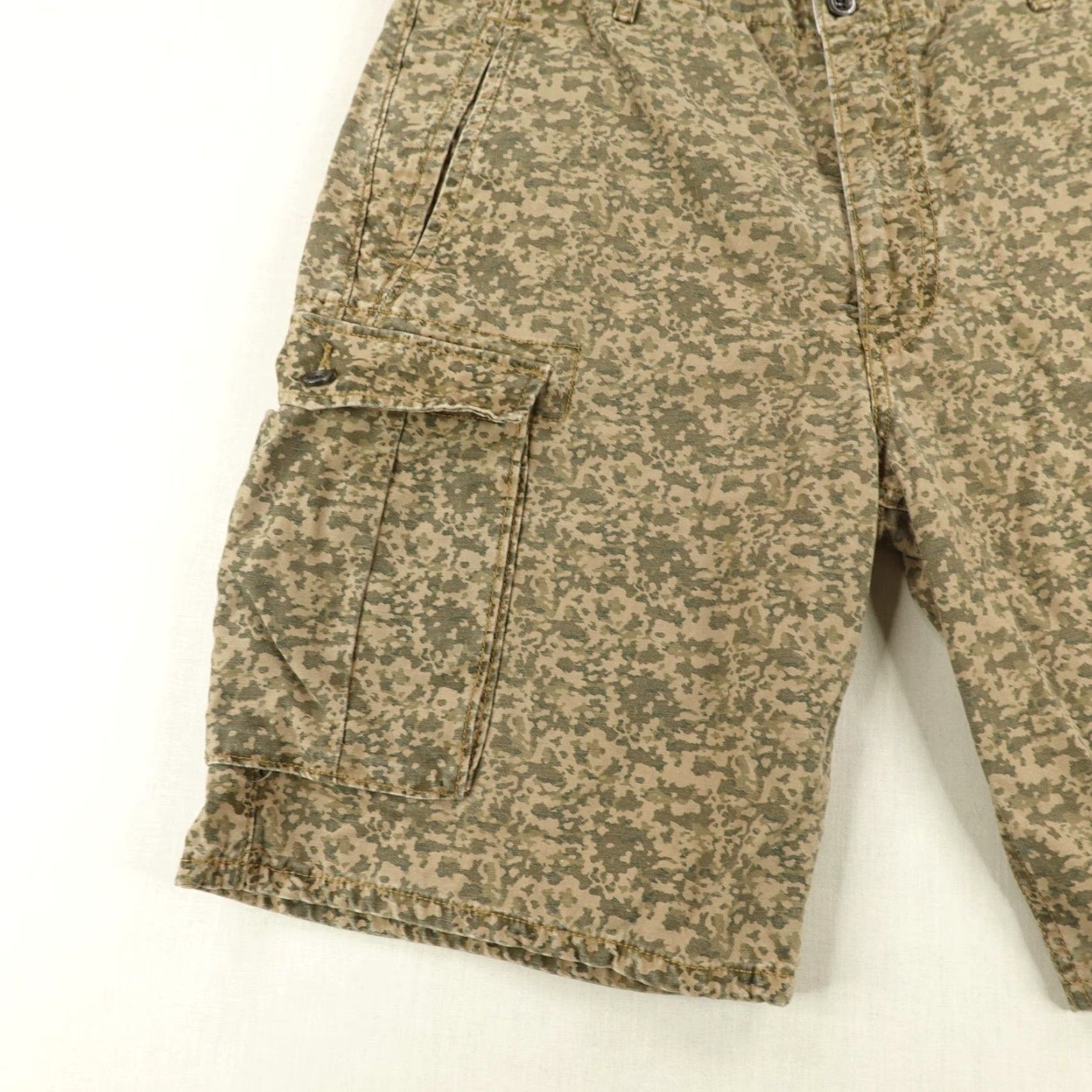 Levi's Levi's Cargo Shorts Mens 38 Beige Camouflage Canvas Outdoors Casual Workwear Size US 36 / EU 52 - 3 Thumbnail