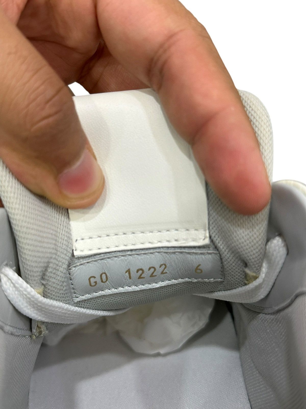 Louis Vuitton Louis Vuitton White Trainer Sneakers Size US 7.5 / EU 40-41 - 6 Thumbnail