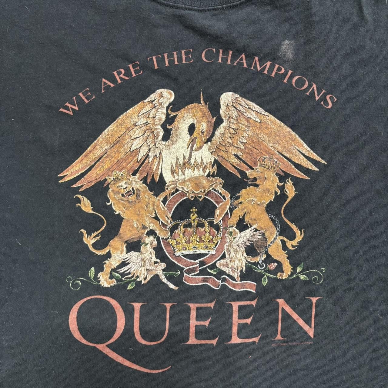 Vintage Crazy Vintage Y2K/2000s Queen We are the Champions Band Tee Black Graphic Tee! Size US L / EU 52-54 / 3 - 2 Thumbnail