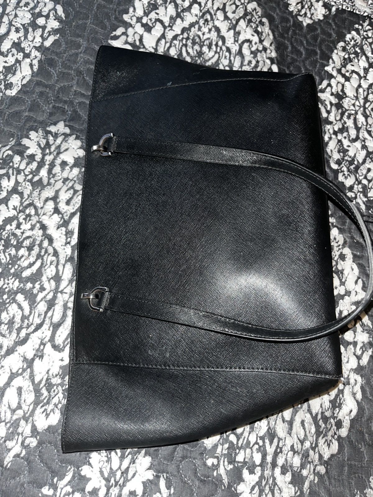 Michael Kors Michael Kors Black Saffiano Leather Tote Bag with Organizer Size ONE SIZE - 6 Thumbnail