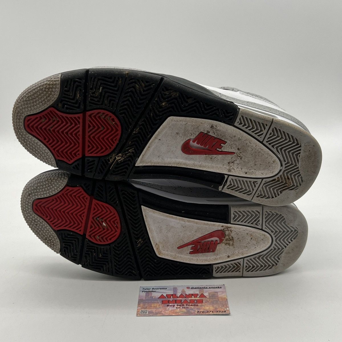 Jordan Brand Air Jordan 4 white cement Size US 11 / EU 44 - 7 Thumbnail